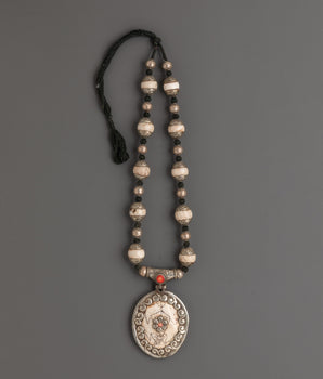 tibetan conch shell necklace