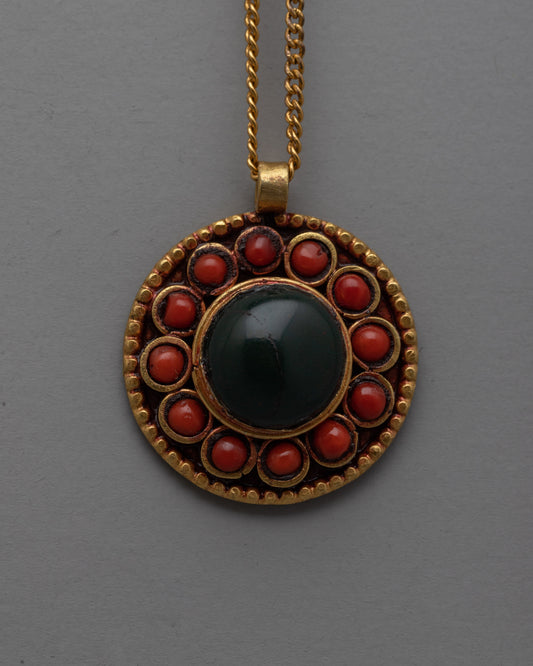 Onyx and Gold Pendant&nbsp;