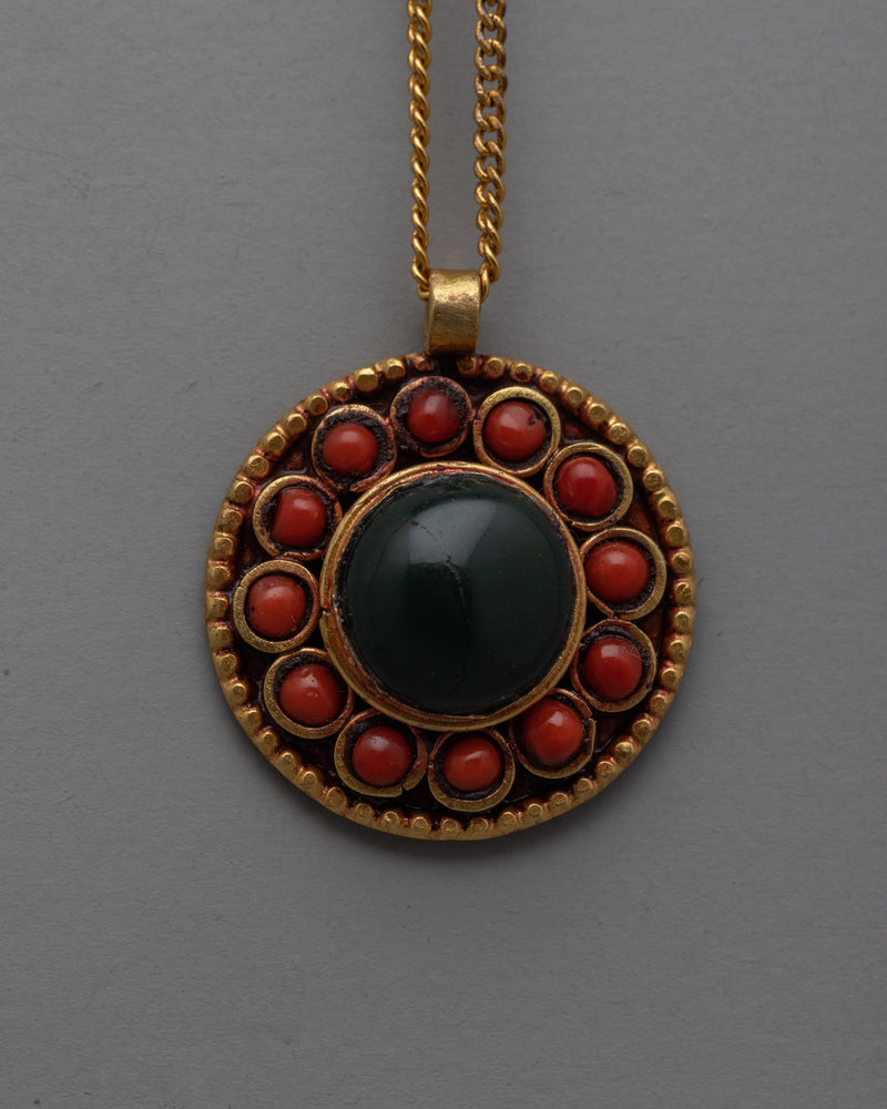 Onyx and Gold Pendant&nbsp;