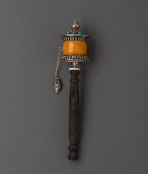 handcrafted-tibetan-mantra-spinner