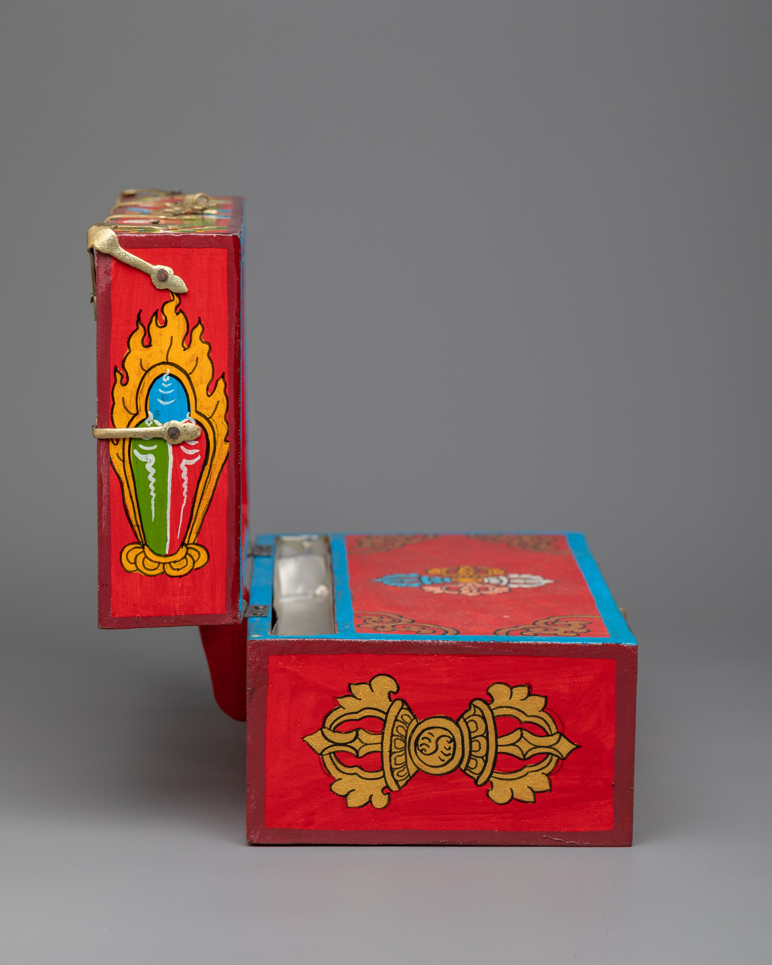 Travelling Altar Box | Buddhist Ritual Objects | Portable Meditation Box