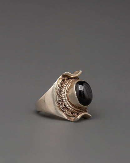 silver-ring-with-artificial-stones