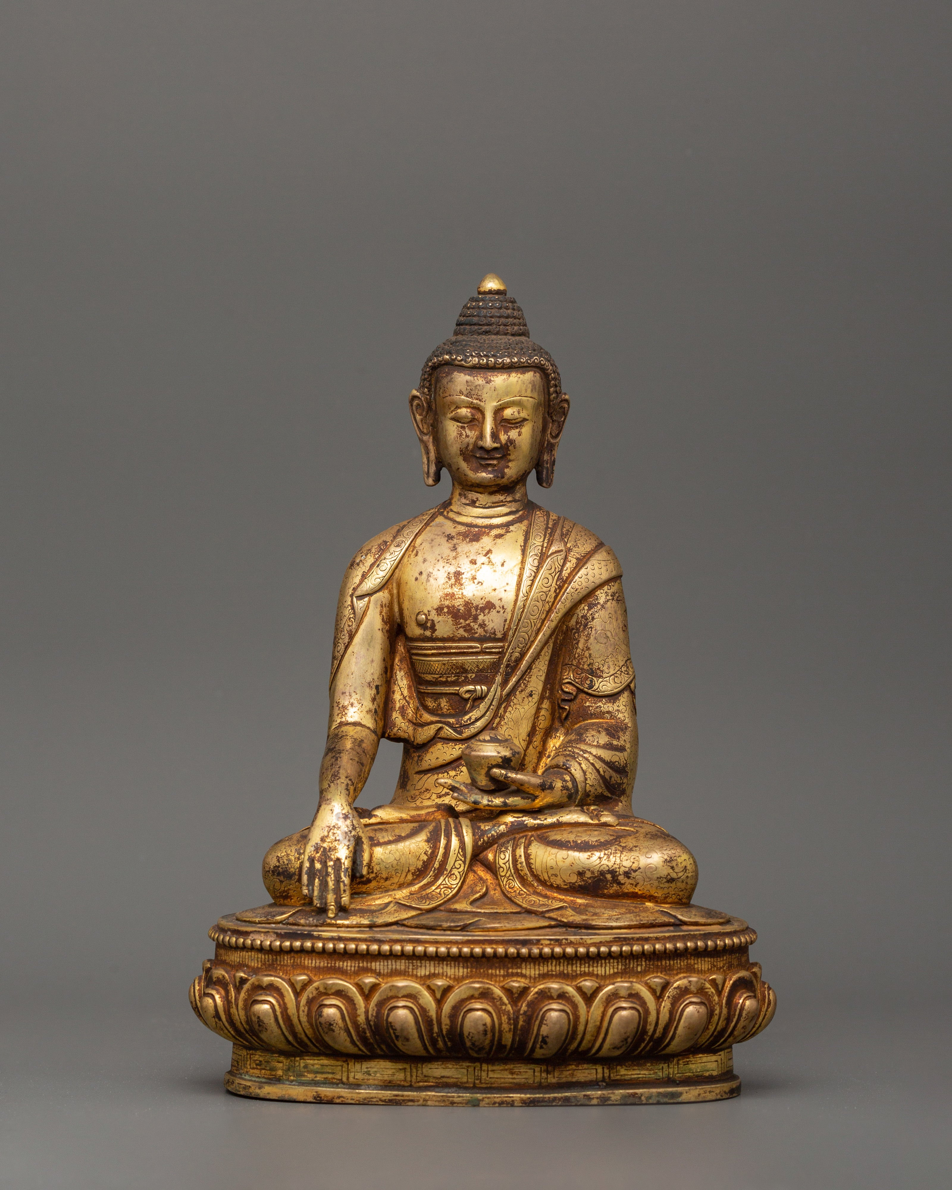 shakyamuni-buddha-enlightened-statue