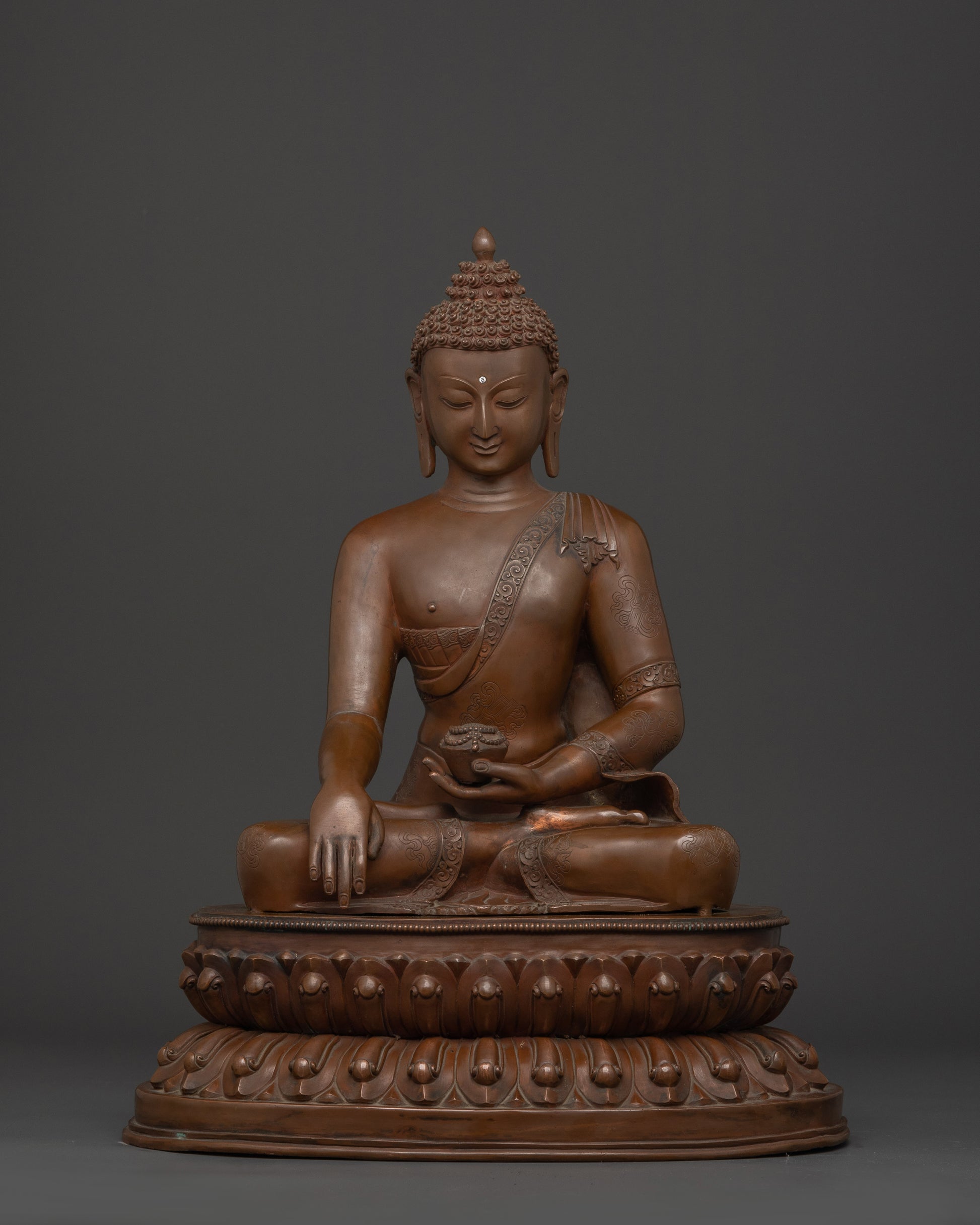Large Tibetan Shakyamuni Buddha Sculpture