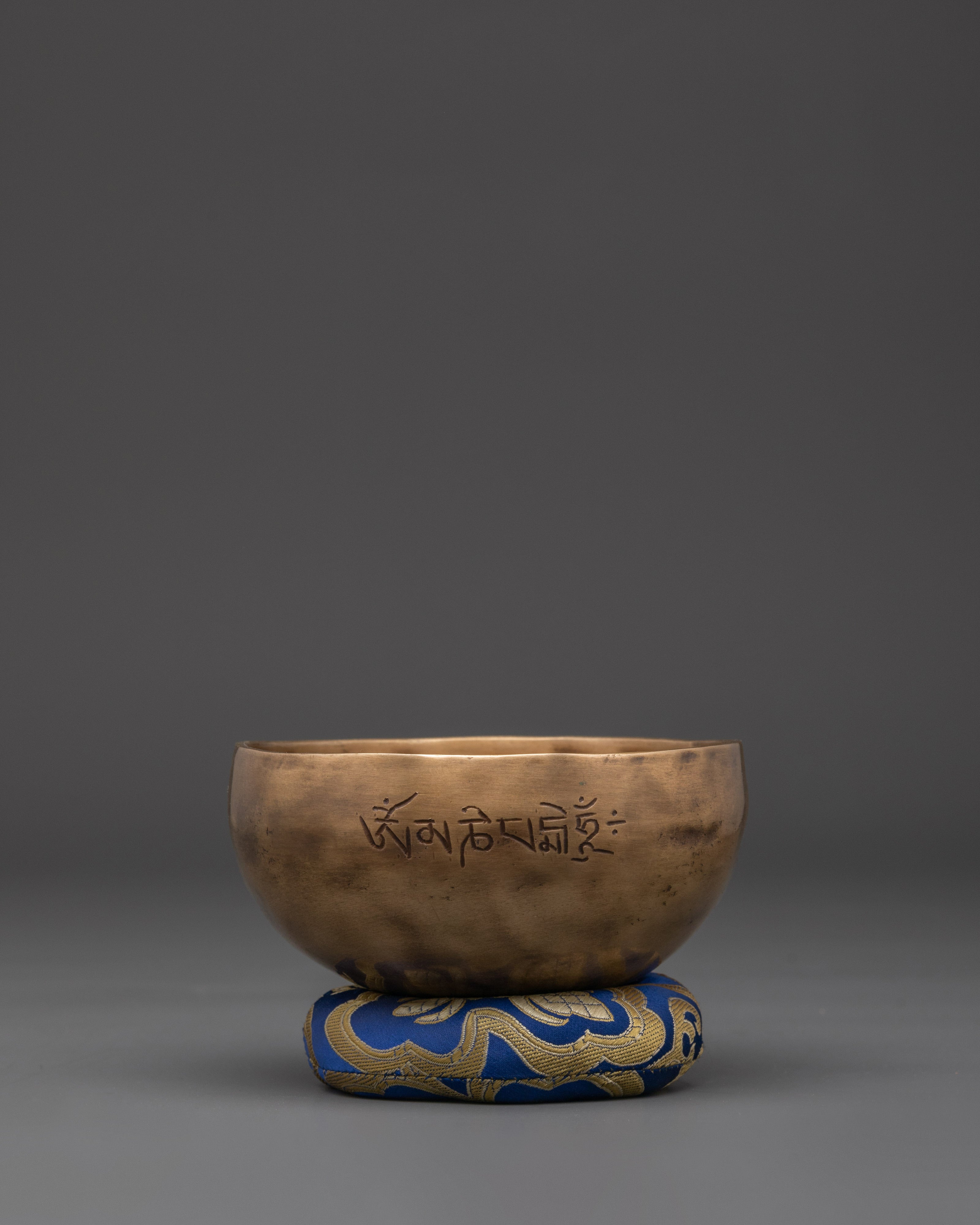 singing-bowl-for-sound-therapy