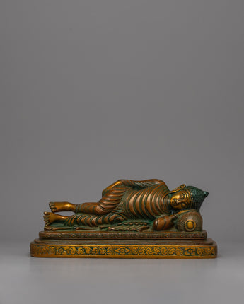 Resting Buddha Statue 