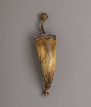 Powder Horn Snuff Bottle