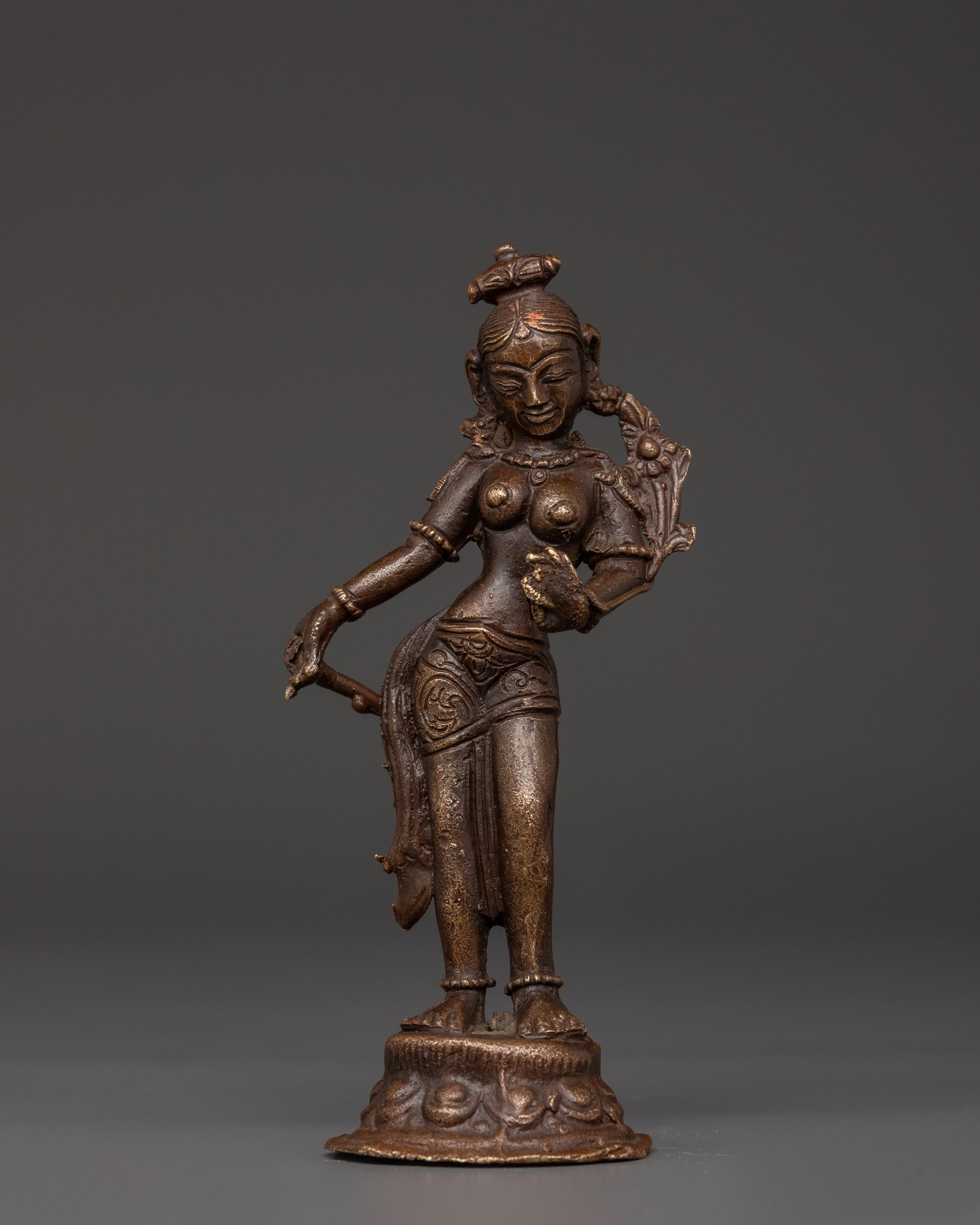 standing-tara