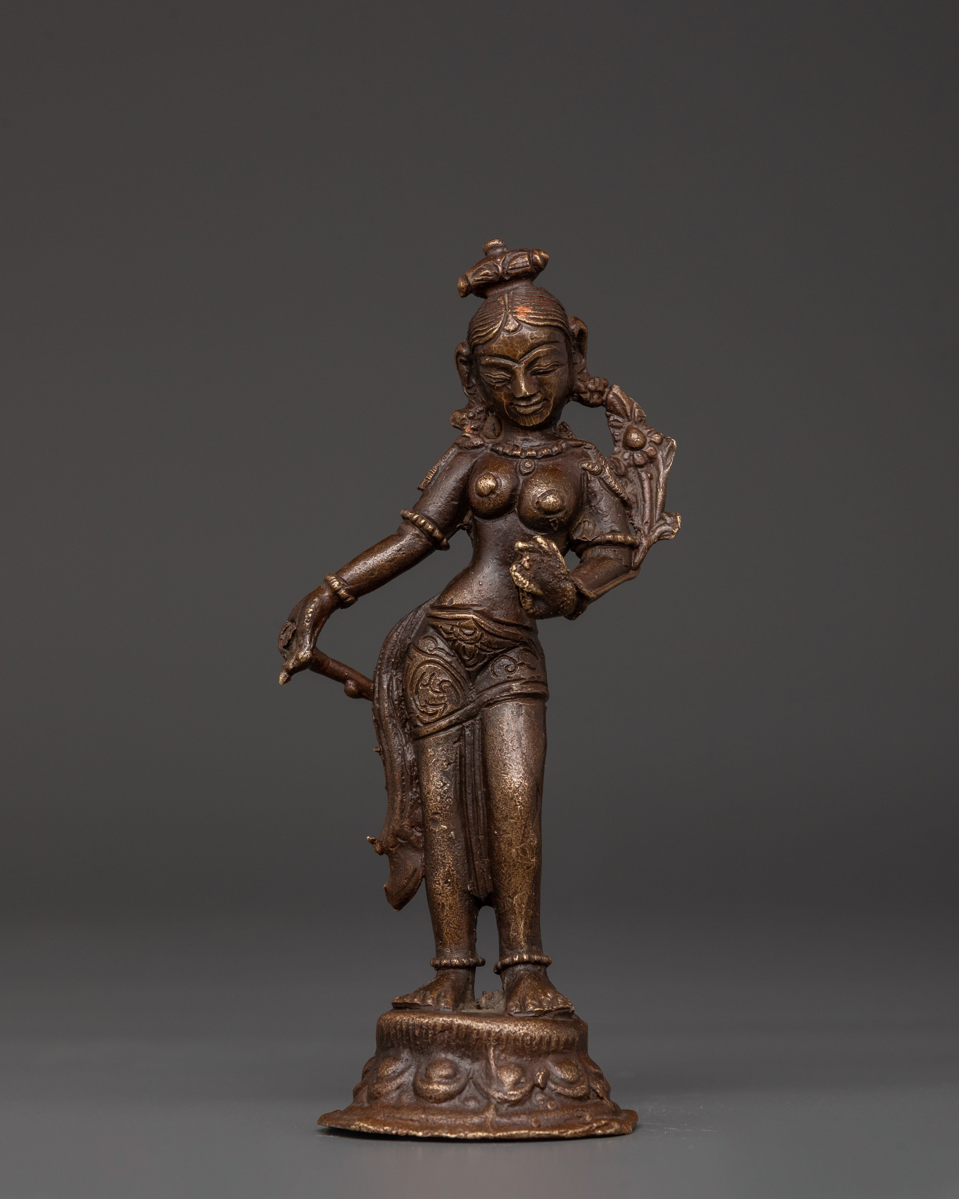 standing-tara