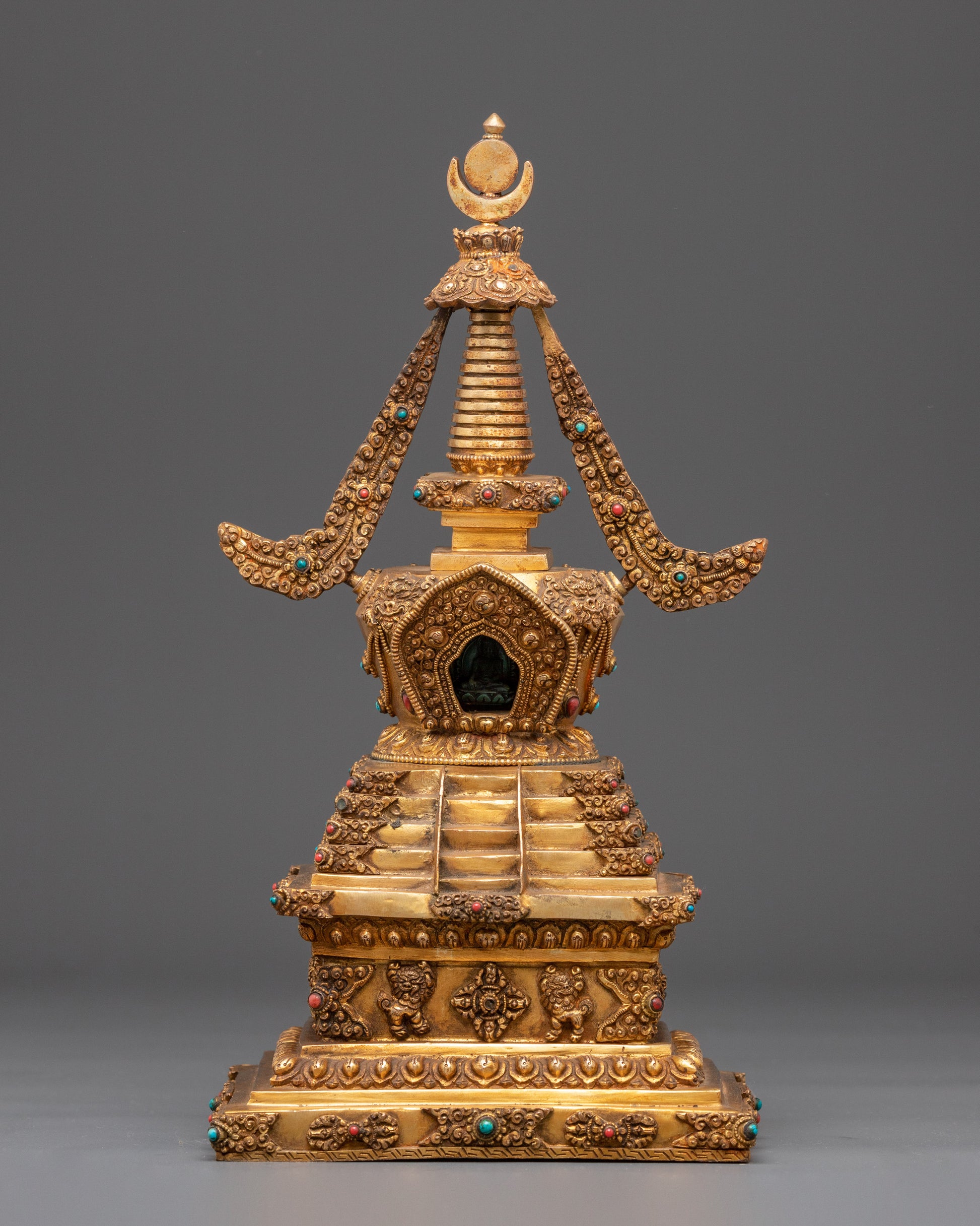 Sacred Buddhist Altar Stupa