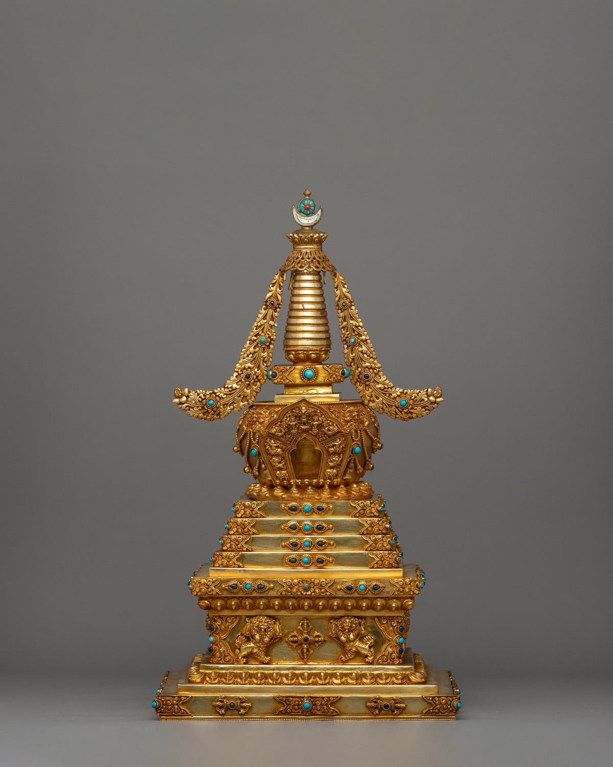 gold-plated-stupa-for-shrine