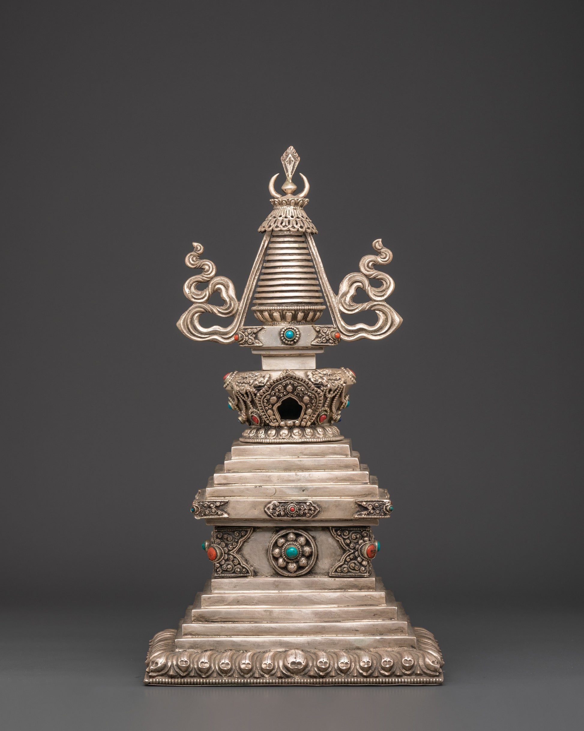 stupa-tibetan-sacred-enlightenment-symbol