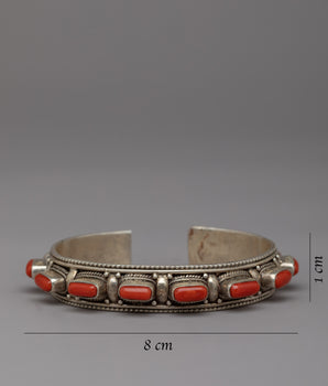 Handcrafted Silver Beaded Bracelet | Stunning Handmade Bracelet Piece for Men and Women