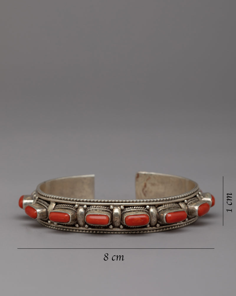 Handcrafted Silver Beaded Bracelet | Stunning Handmade Bracelet Piece for Men and Women