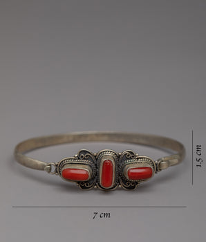 Tibetan Silver Bracelet | Exquisite Craftsmanship and Cultural Elegance
