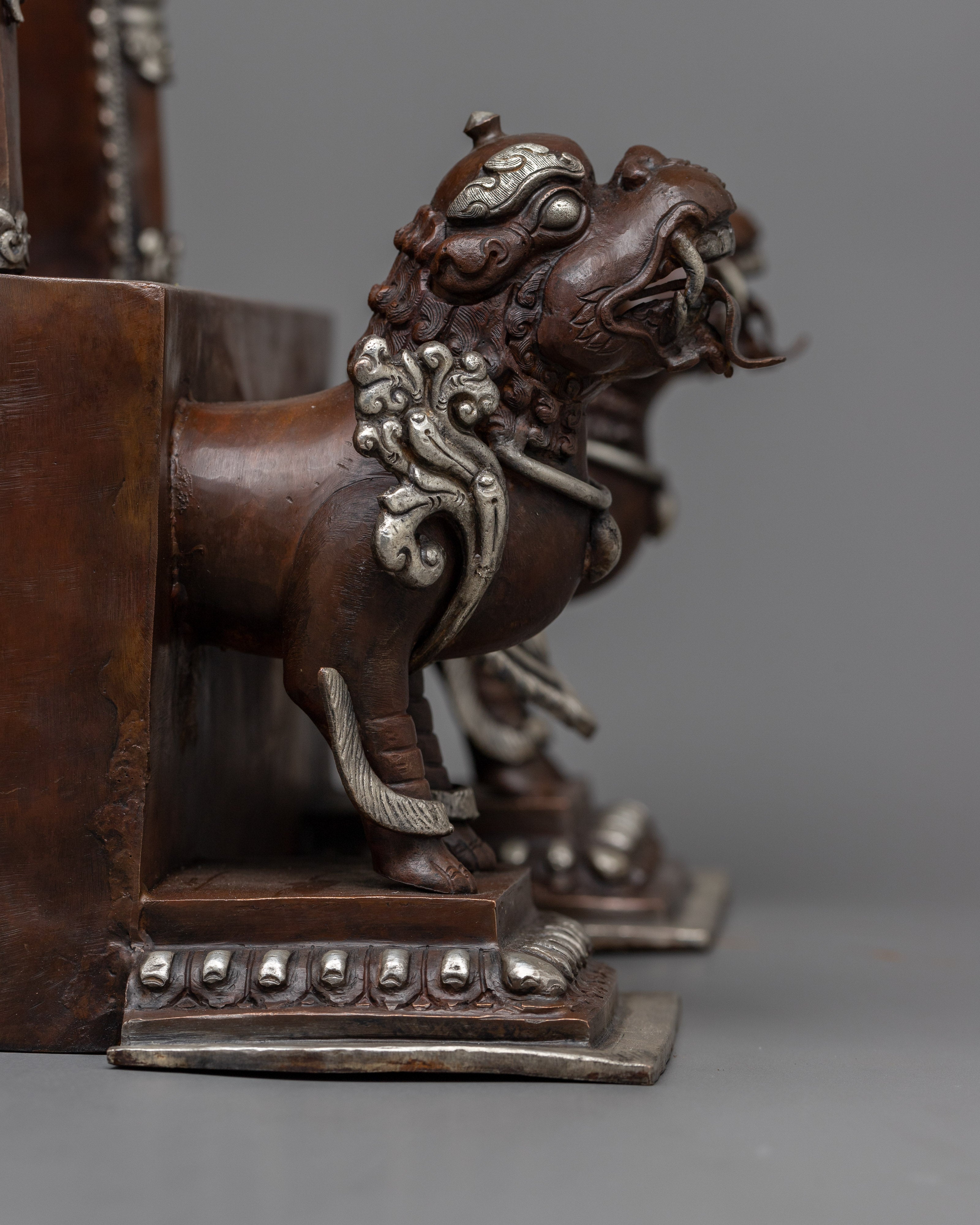 Tibetan Throne | Throne For the Statue