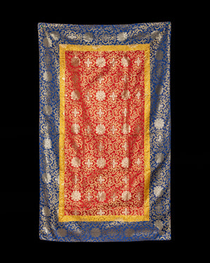 Decorative Table Cloth | Stylish and Artistic Home Accent