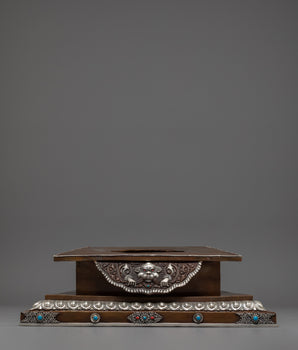 17603TGFThrone 