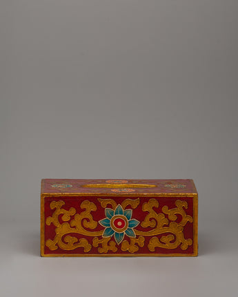 handcarved-tissue-holder