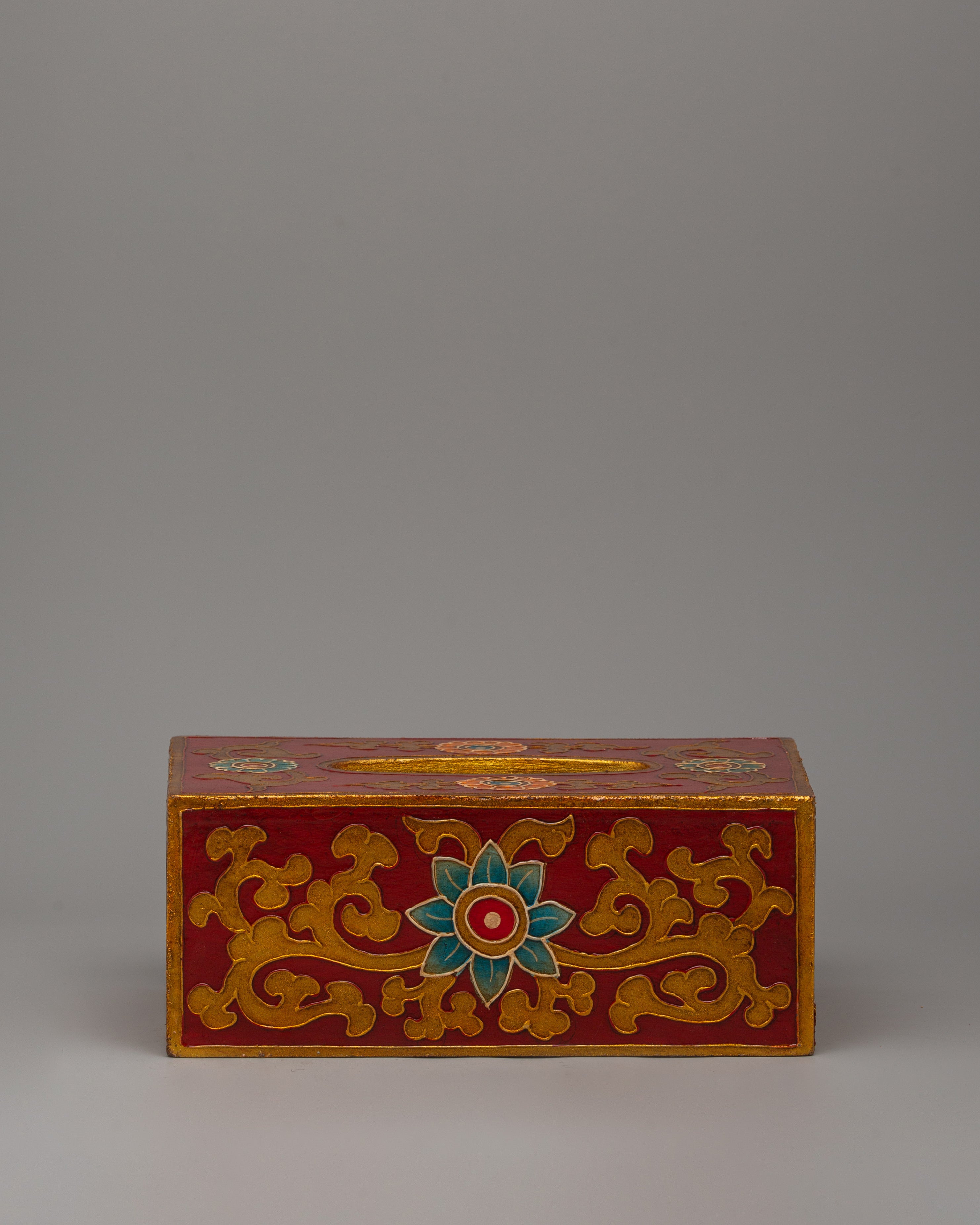 handcarved-tissue-holder