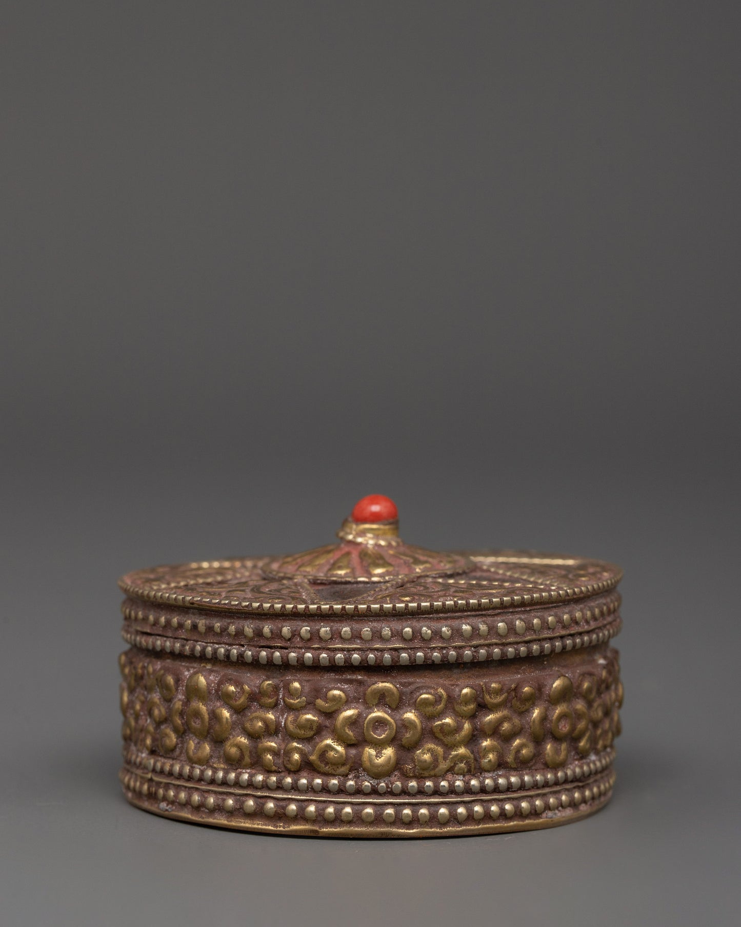 floral-carved-treasure-box