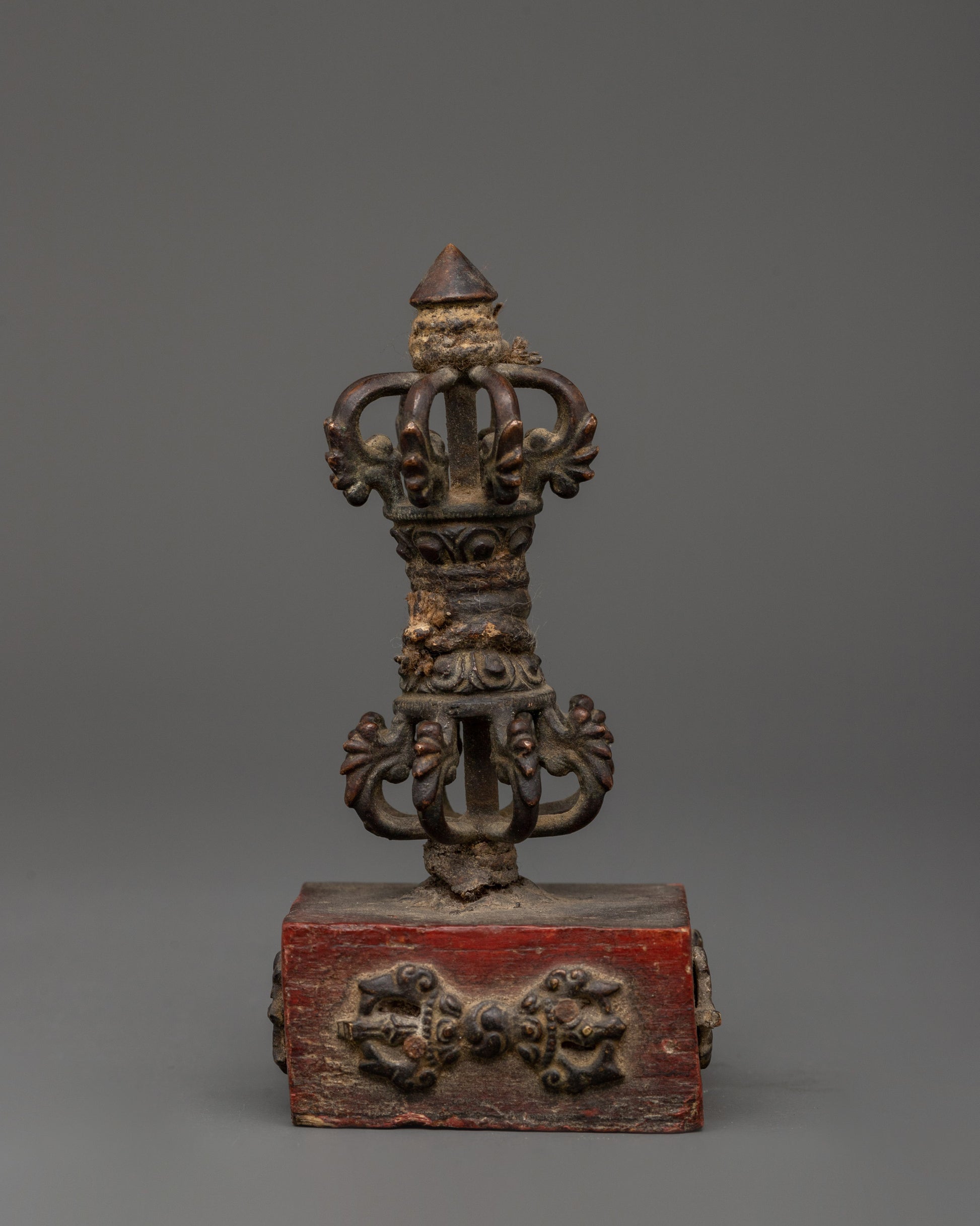 Himalayan Copper Vajra stand