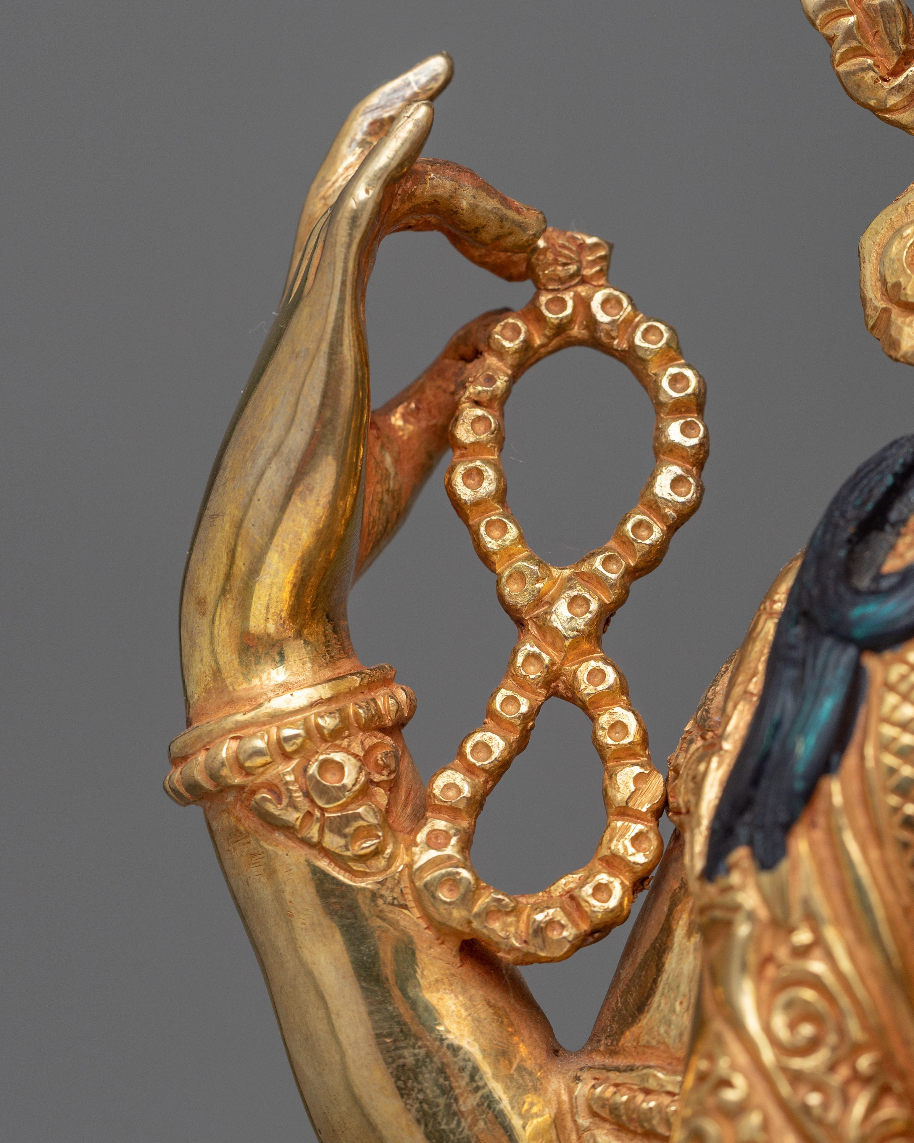 Chenrezig Sculpture in 24K Gold | Emblem of Compassion for Shrines