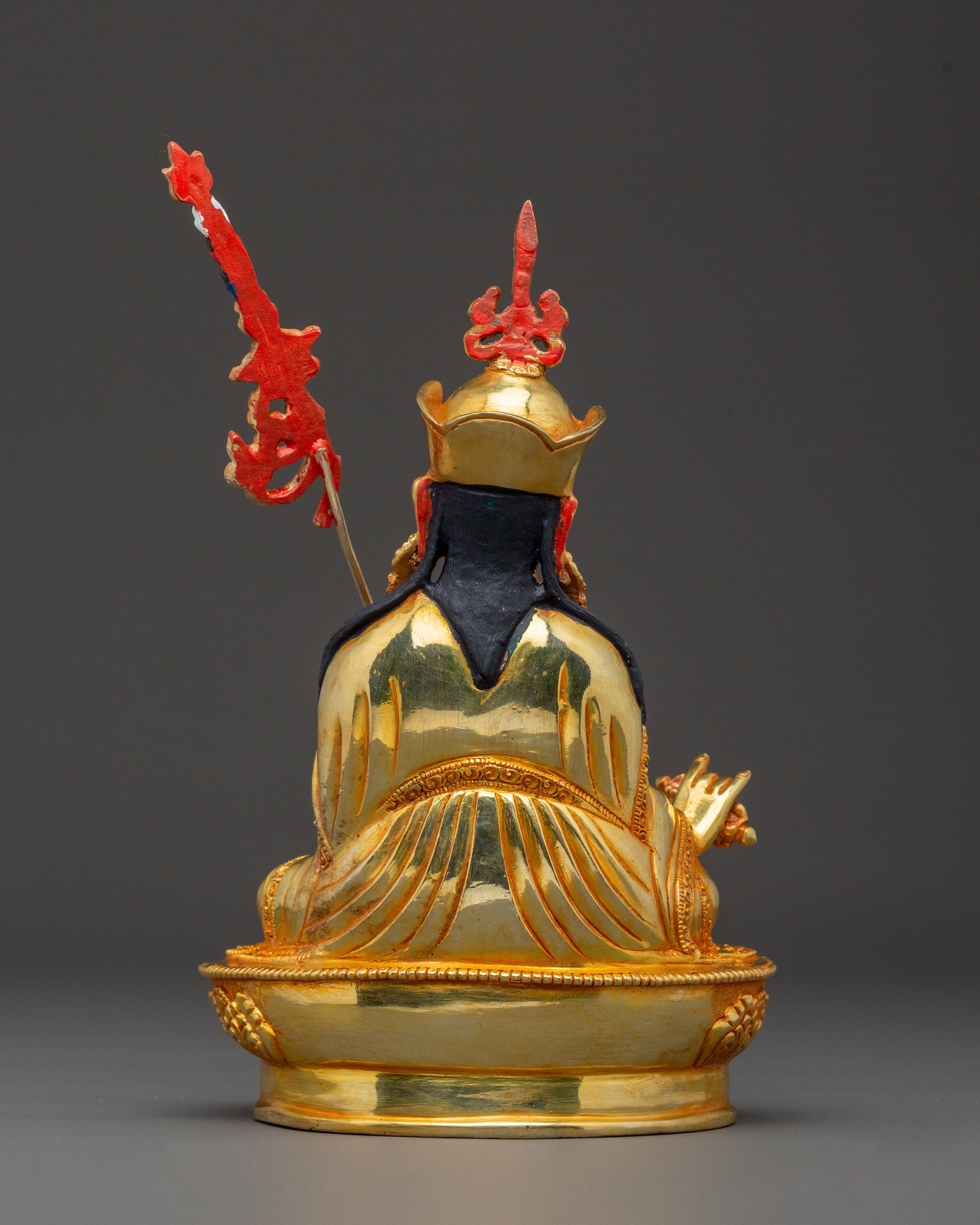 Golden Guru Rinpoche Spiritual Statue – Handcrafted Perfection