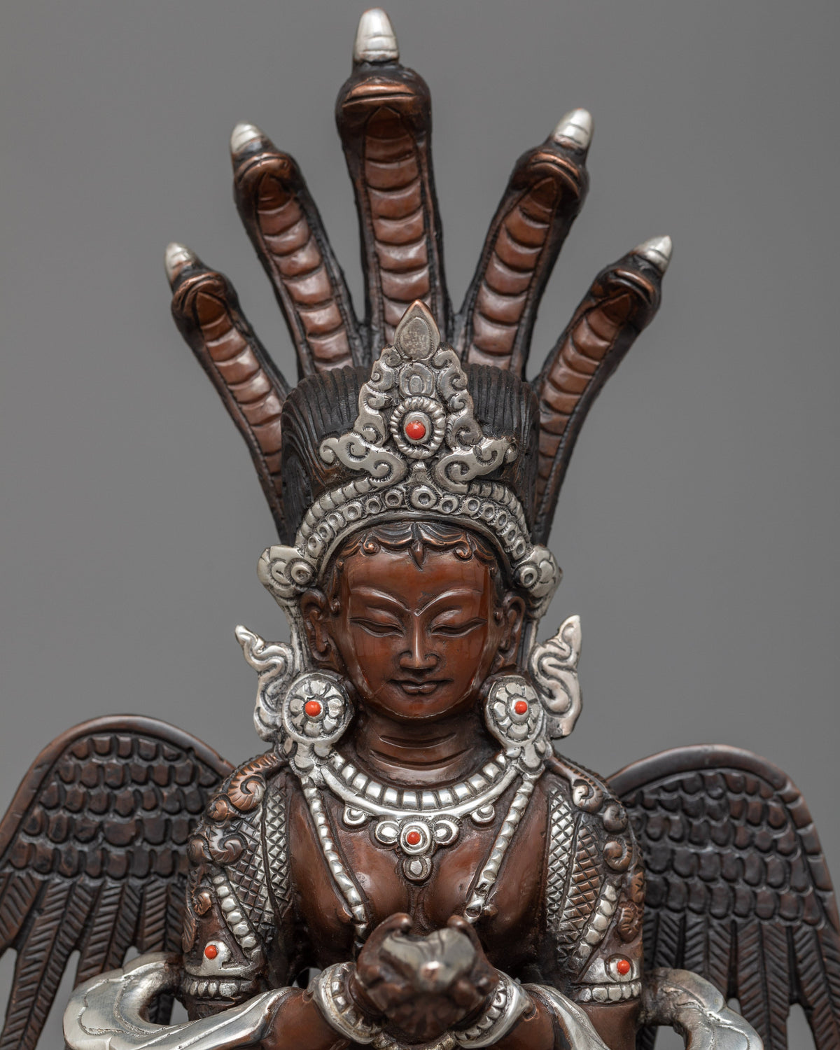naga-kanya-sculpture