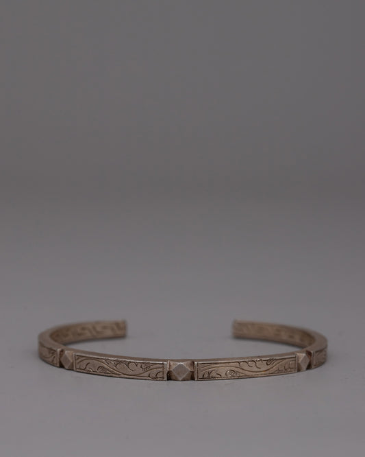 Adjustable Silver Tibetan bracelet 