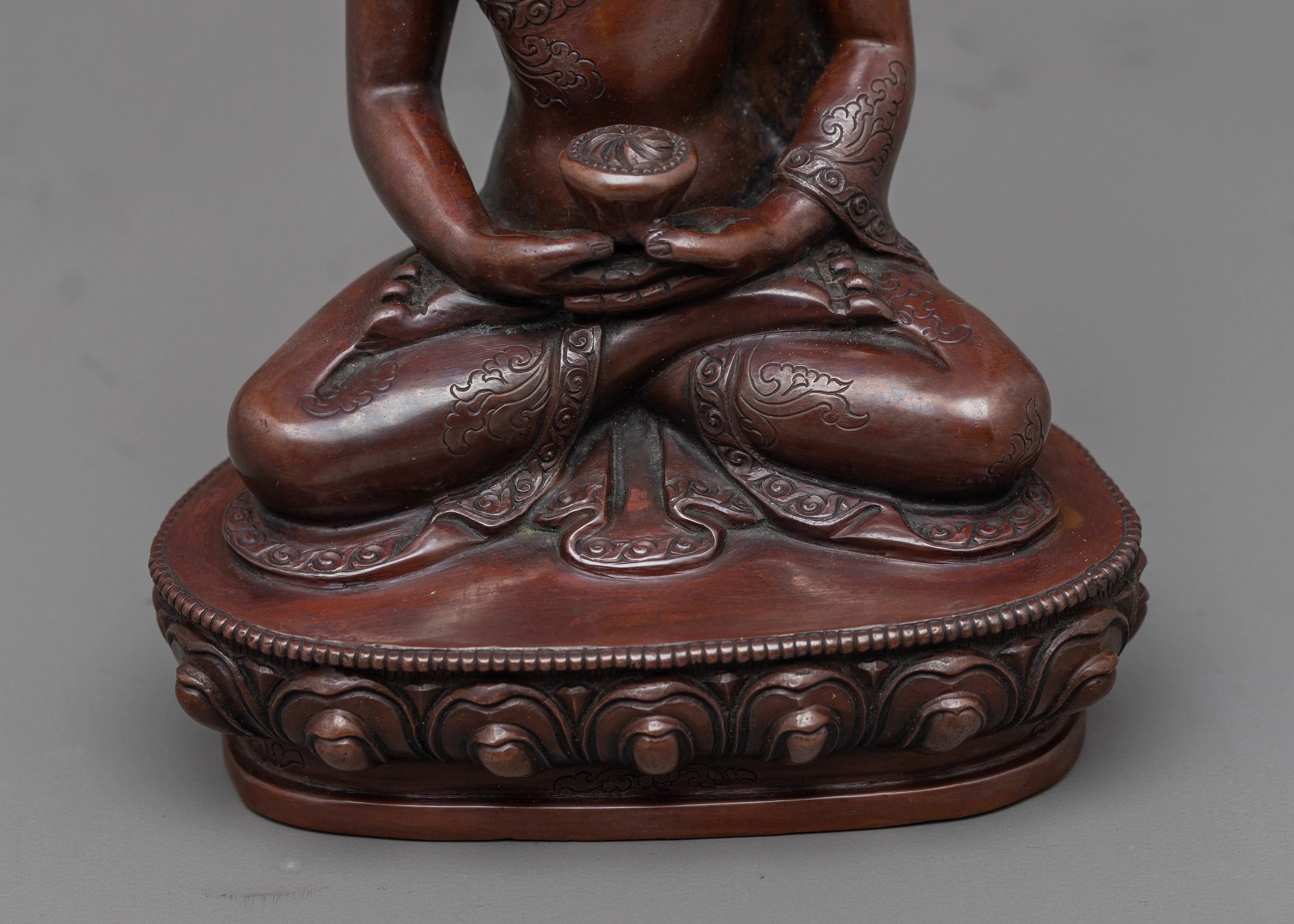 The Pure Land Buddha Statue | Radiating Serenity and Spiritual Enlightenment