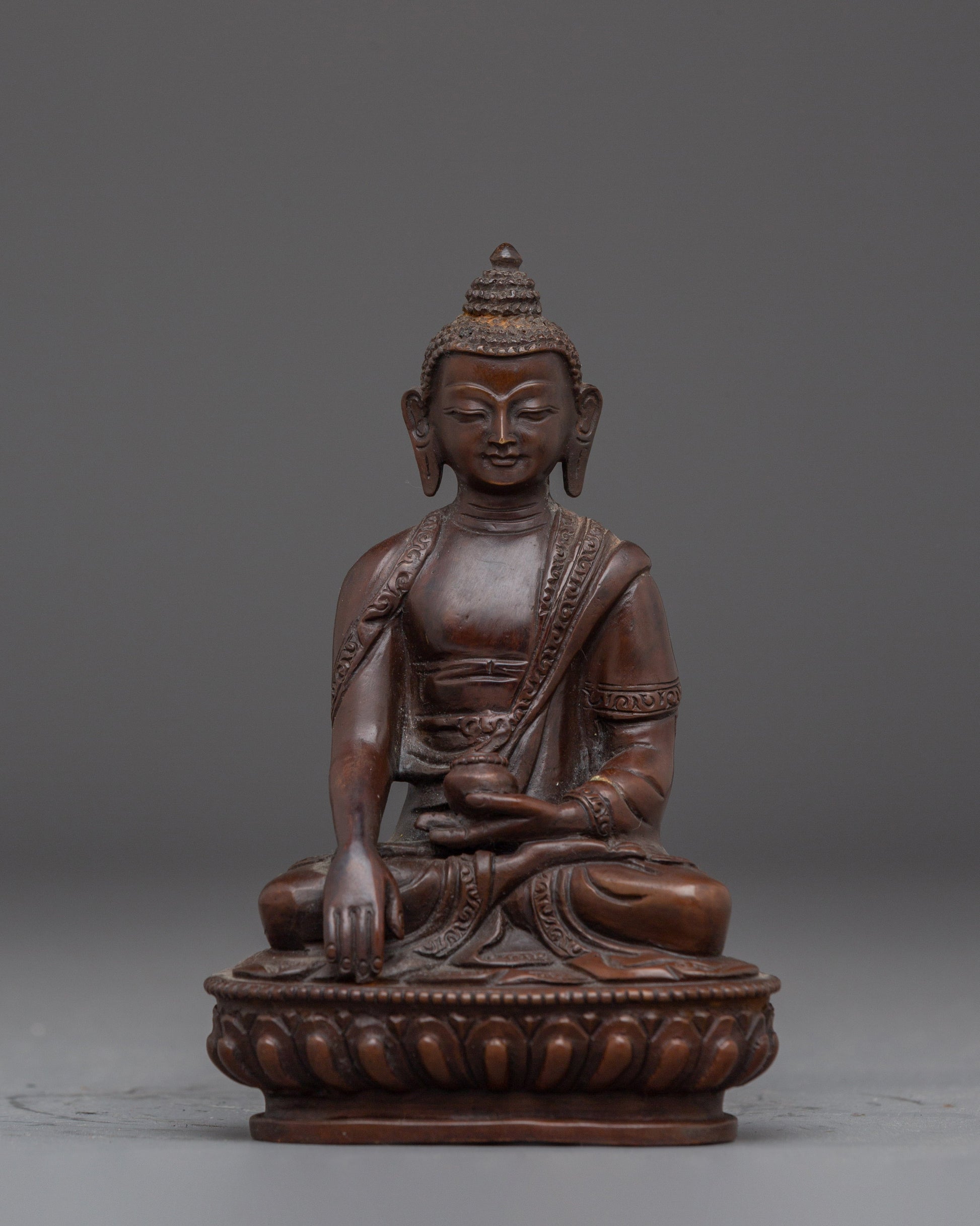 oxidized-peace-symbol-shakyamuni-buddha