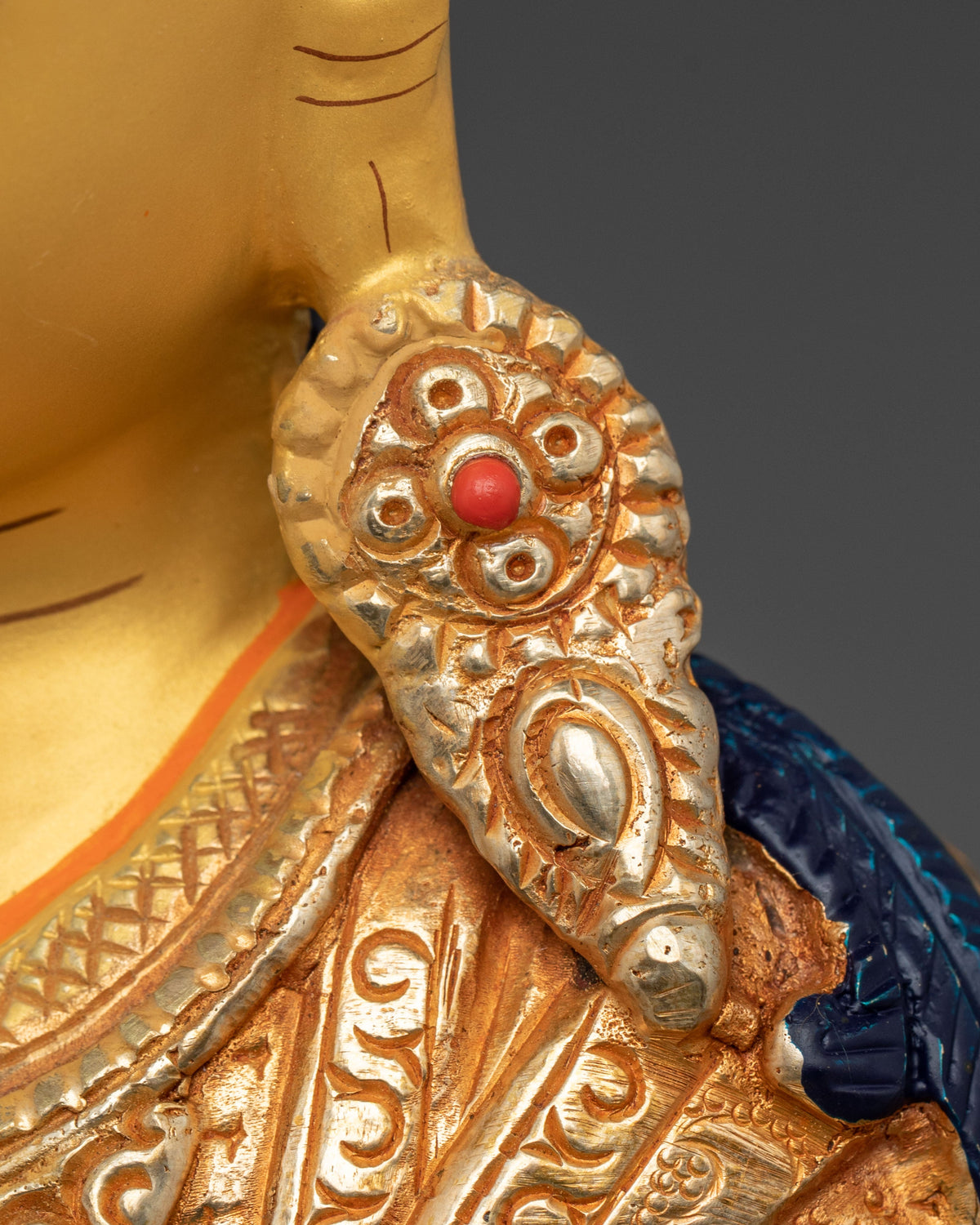 Guru Rinpoche Sacred Figurine | Embodiment of Vajrayana Wisdom