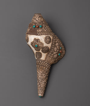 buddhist-ritual-conch-with-white-metal