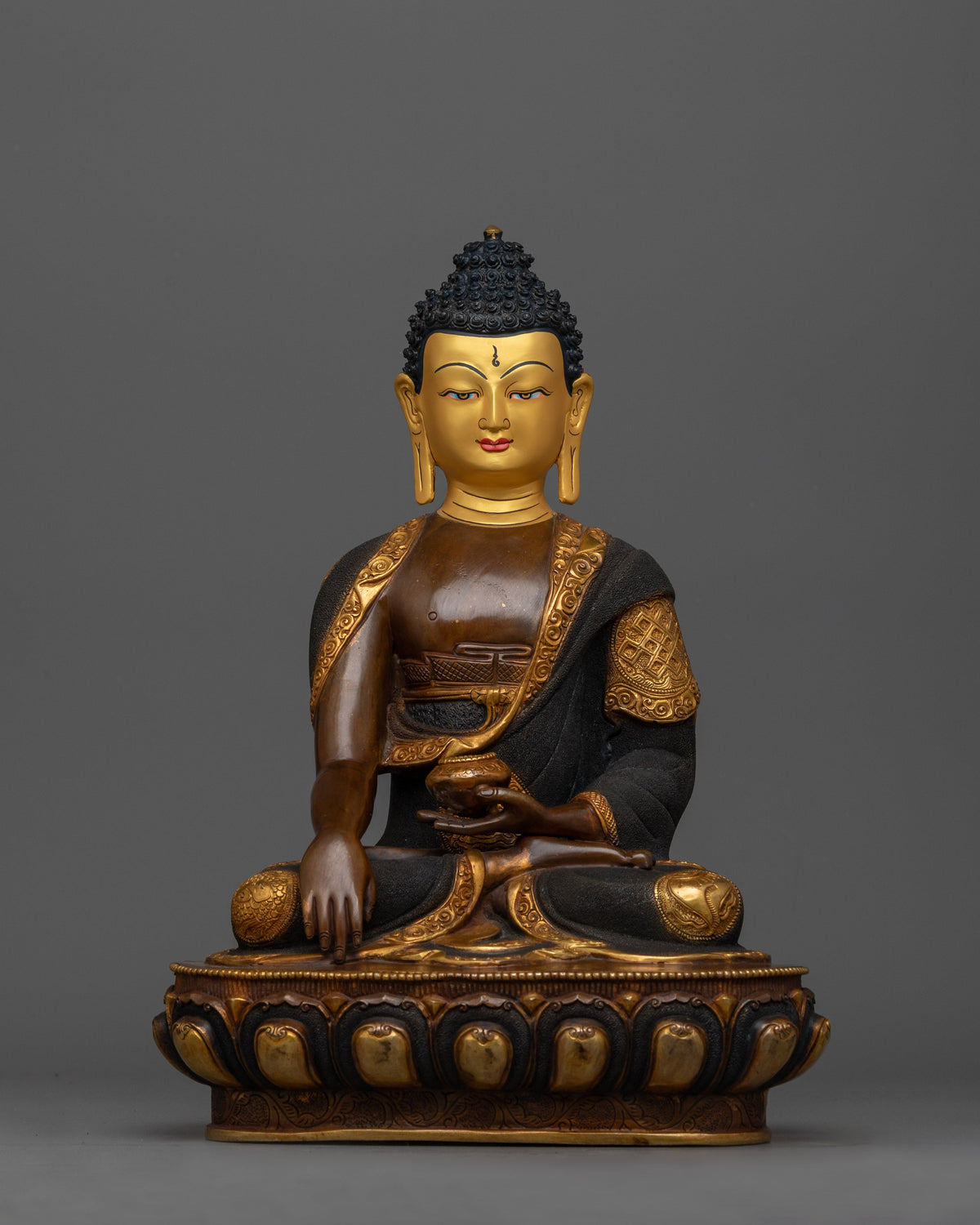 oxidized-figure-of-shakyamuni-buddha