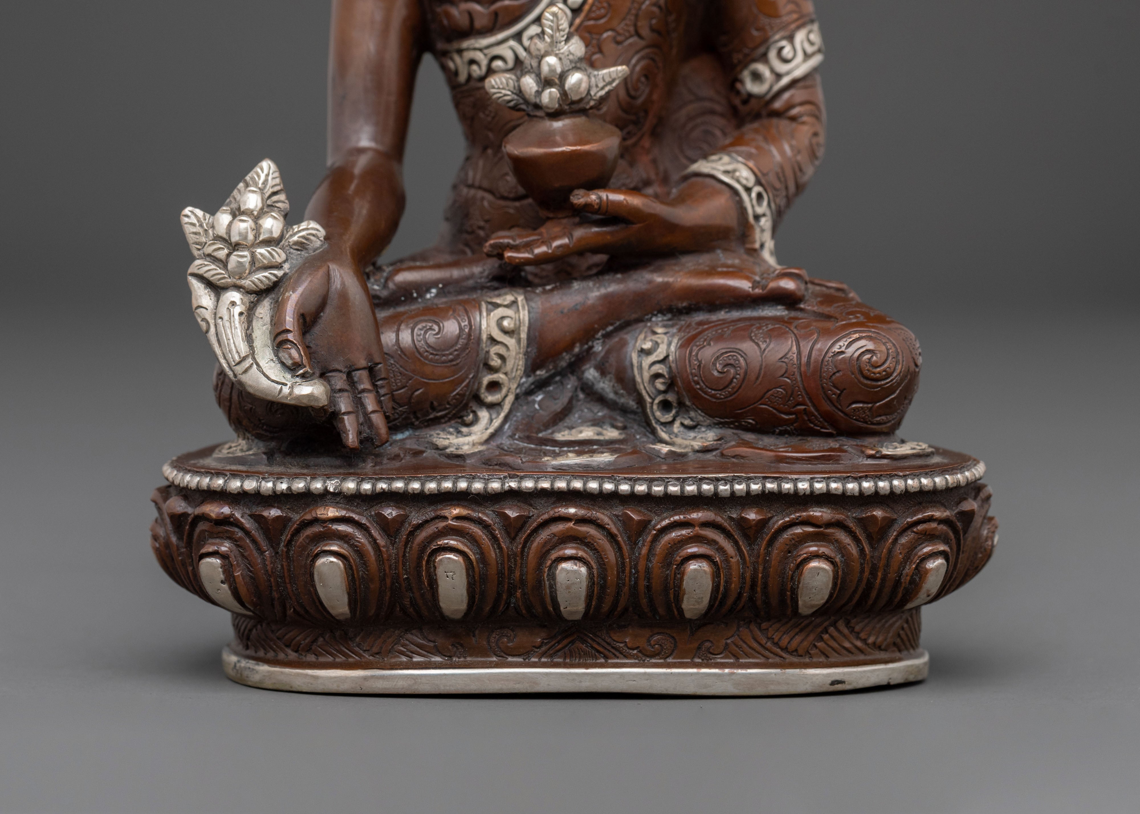 Sangye Menla Spiritual Sculpture | The Medicine Buddha of Healing and Compassion