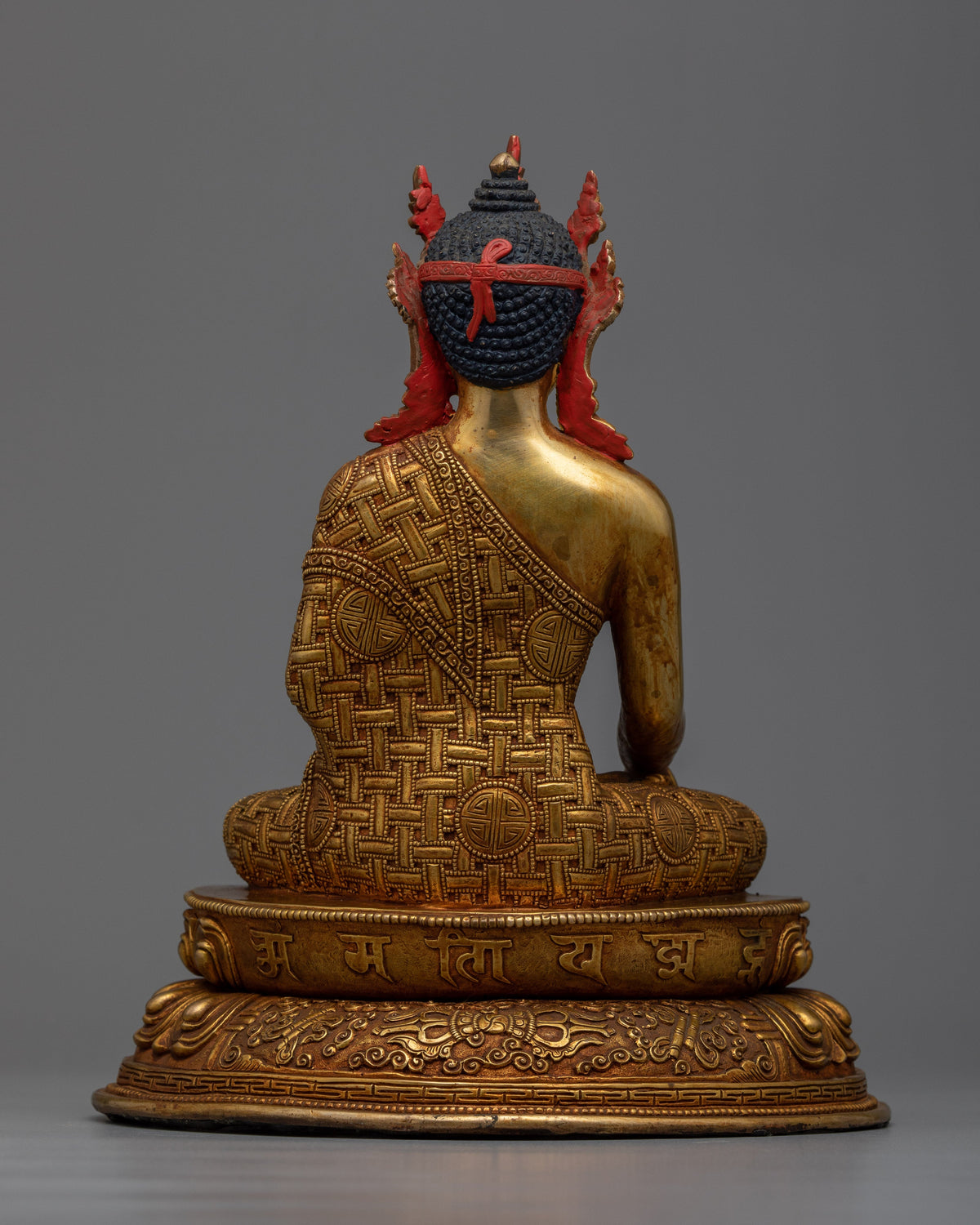 Shakyamuni Buddha Mantra Statue | An Emblem of Enlightenment and Serenity