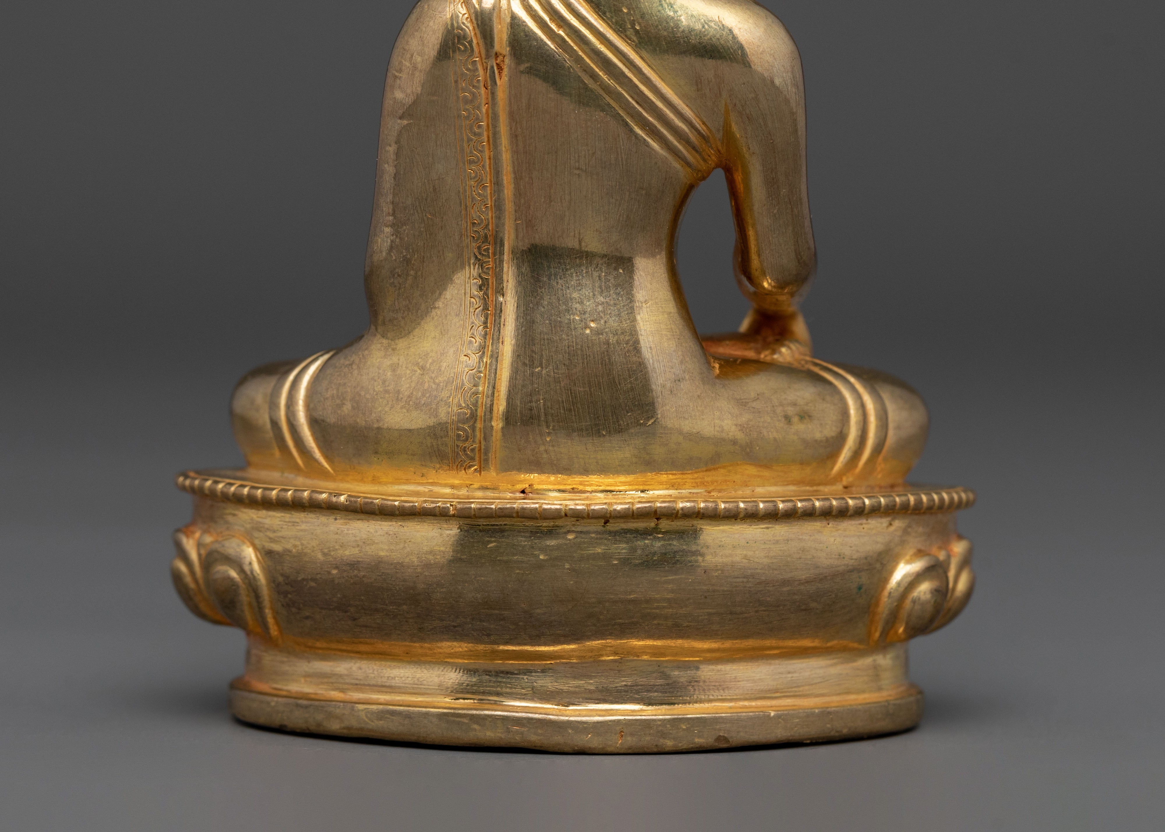 Hand-Carved Shakyamuni Buddha Figurine | Symbol of Enlightenment