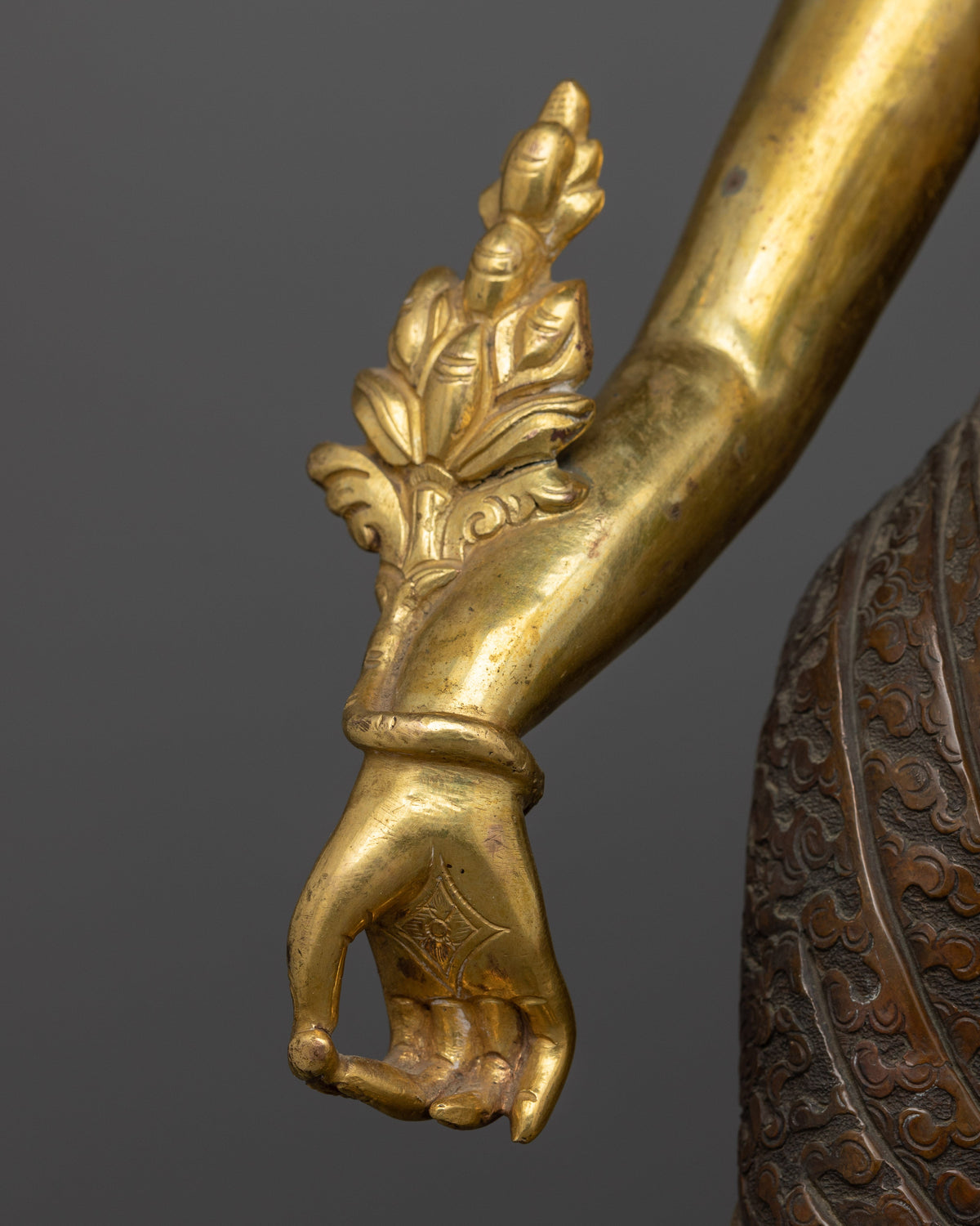 Spiritual Bhaisajyaguru Statue (Medicine Buddha) | Revered For His Healing Abilities