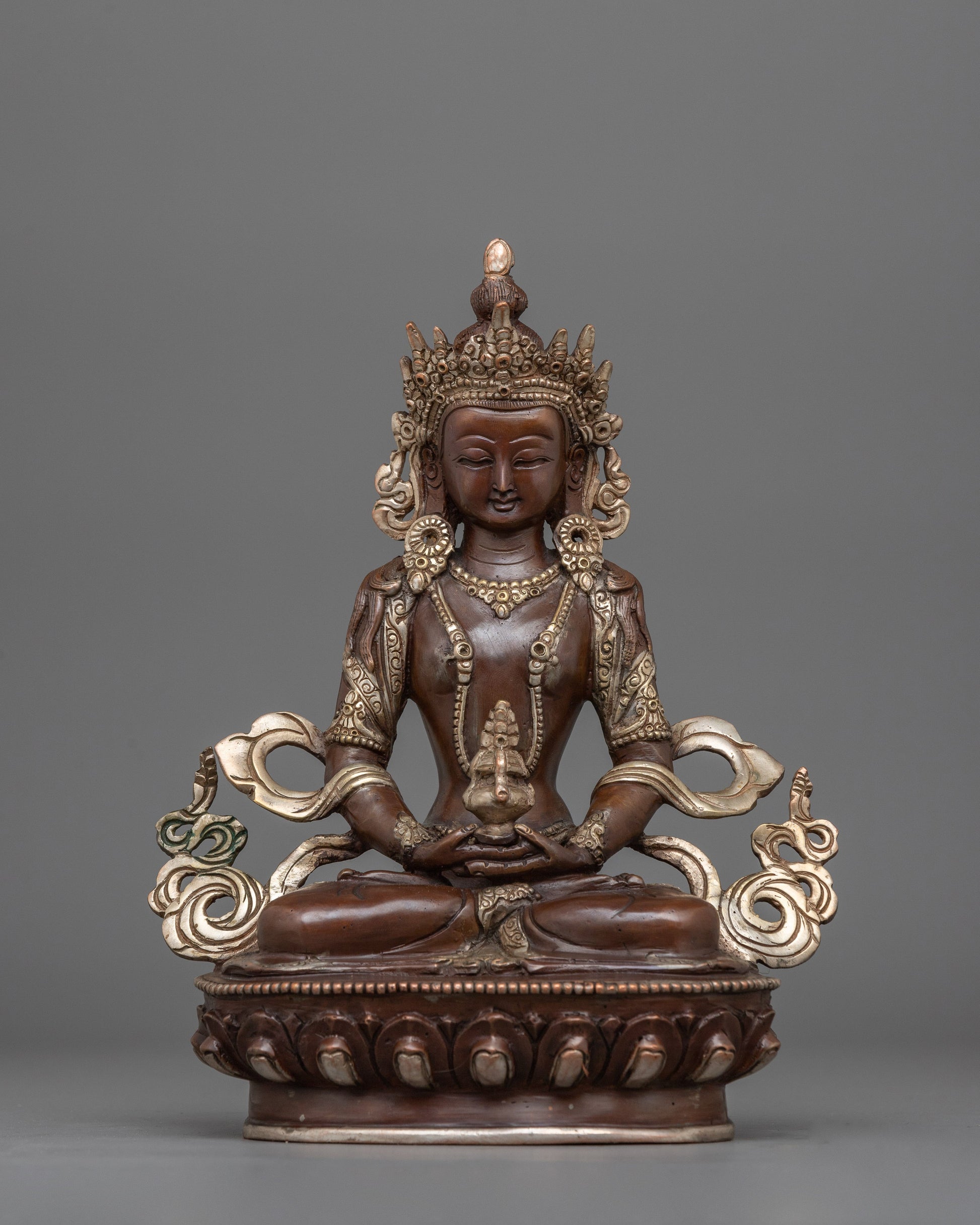 deity-of-infinite-life-amitayus