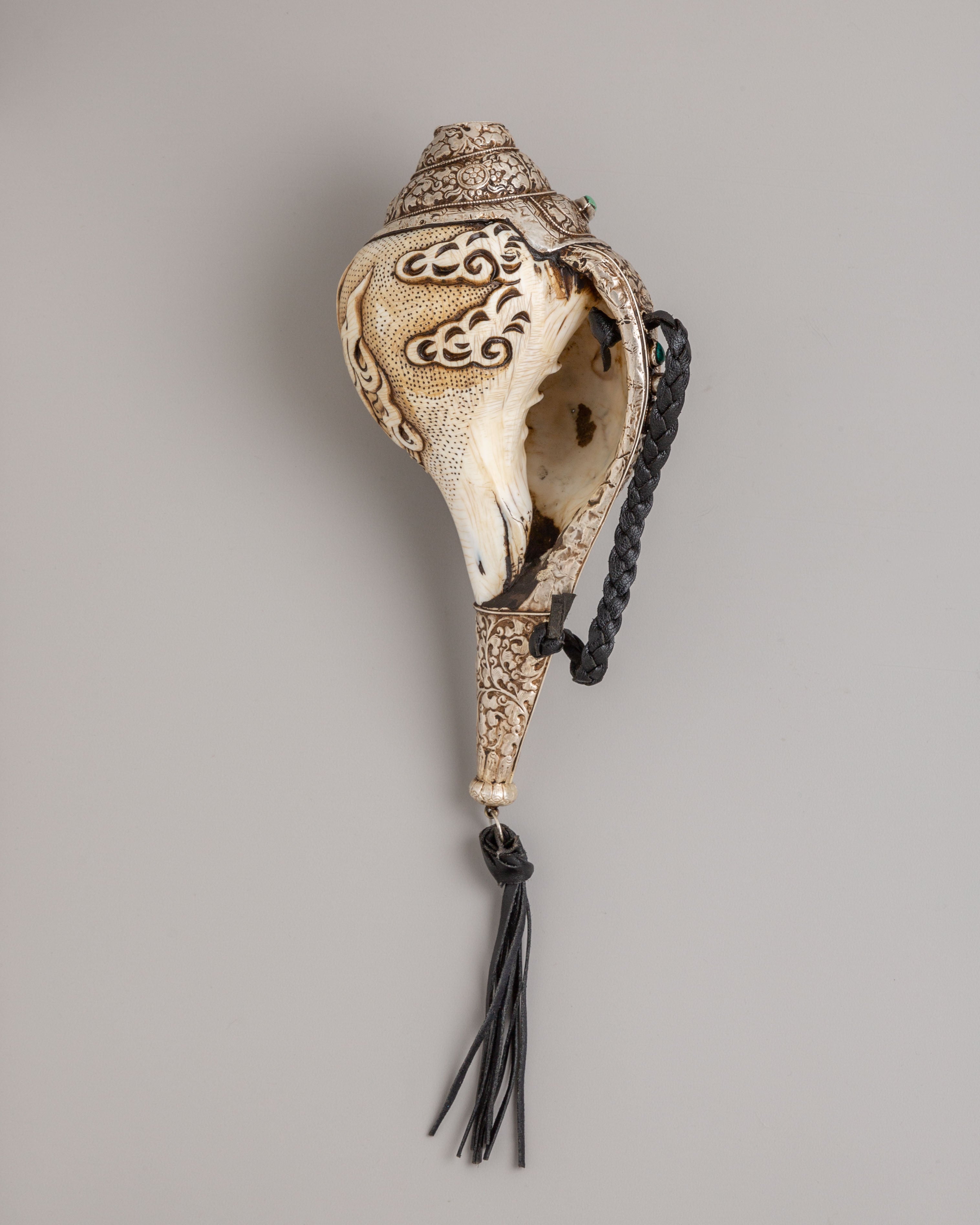 Sacred Six-Armed Mahakala Conch |Tibetan Meditation Tool