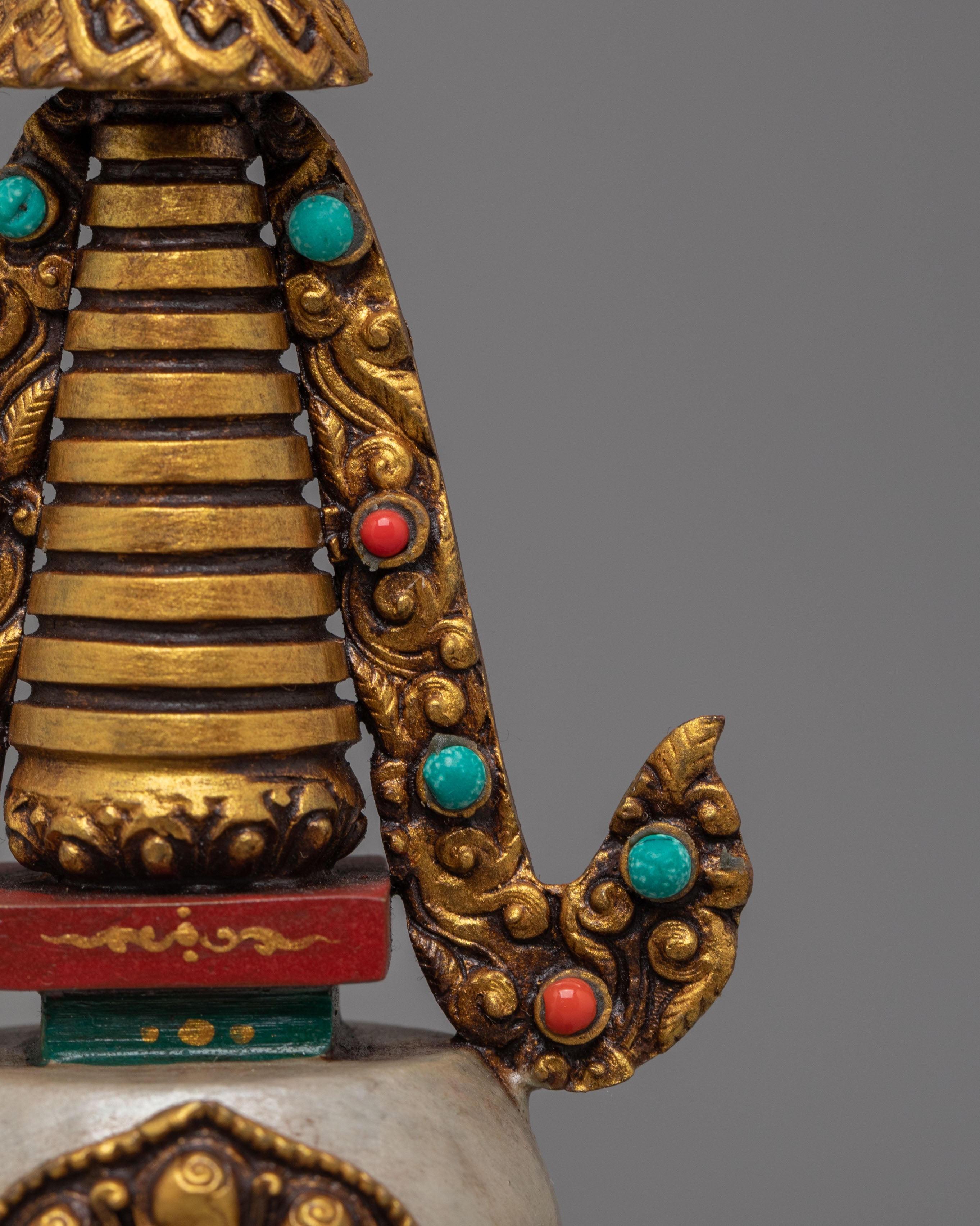Traditional Himalayan Enlightenment Chorten | Buddhist Stupa Sculpture