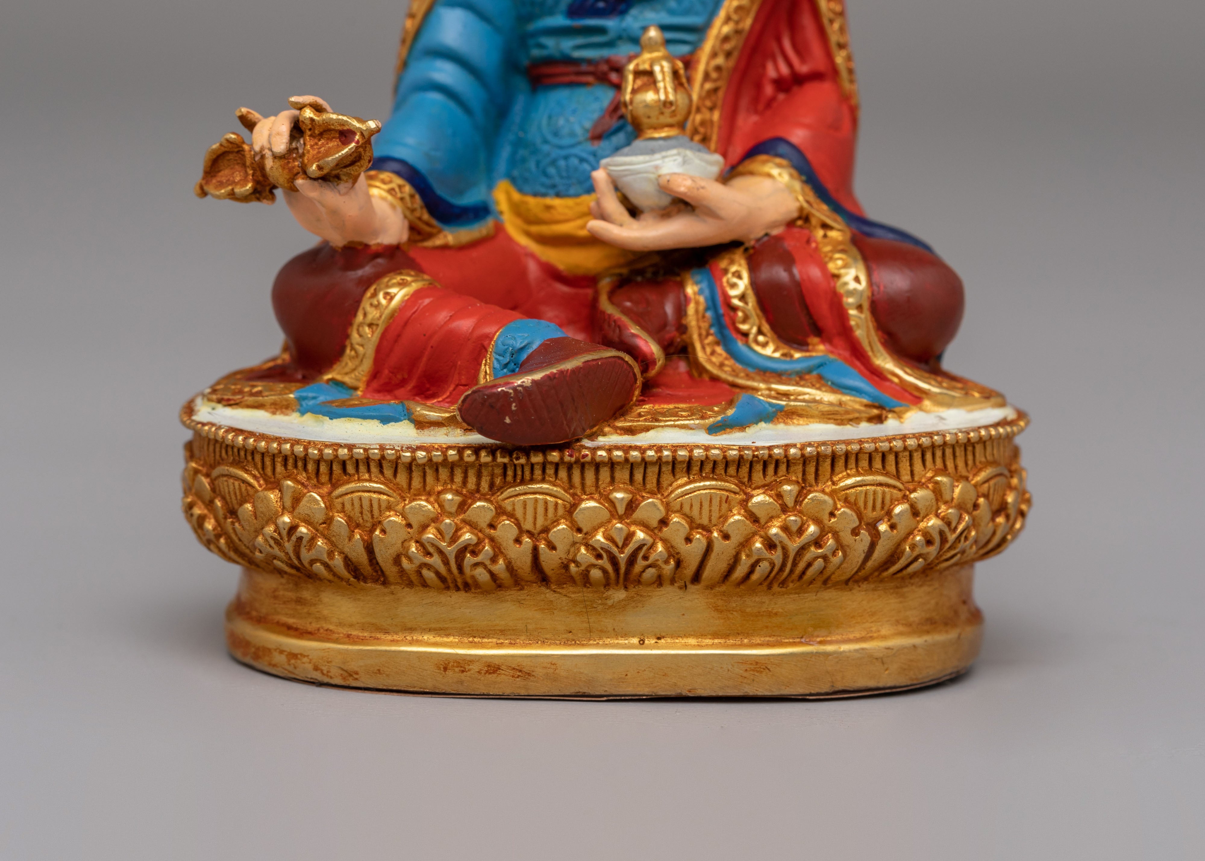 Guru Rinpoche Divine Statue | Symbol of Wisdom