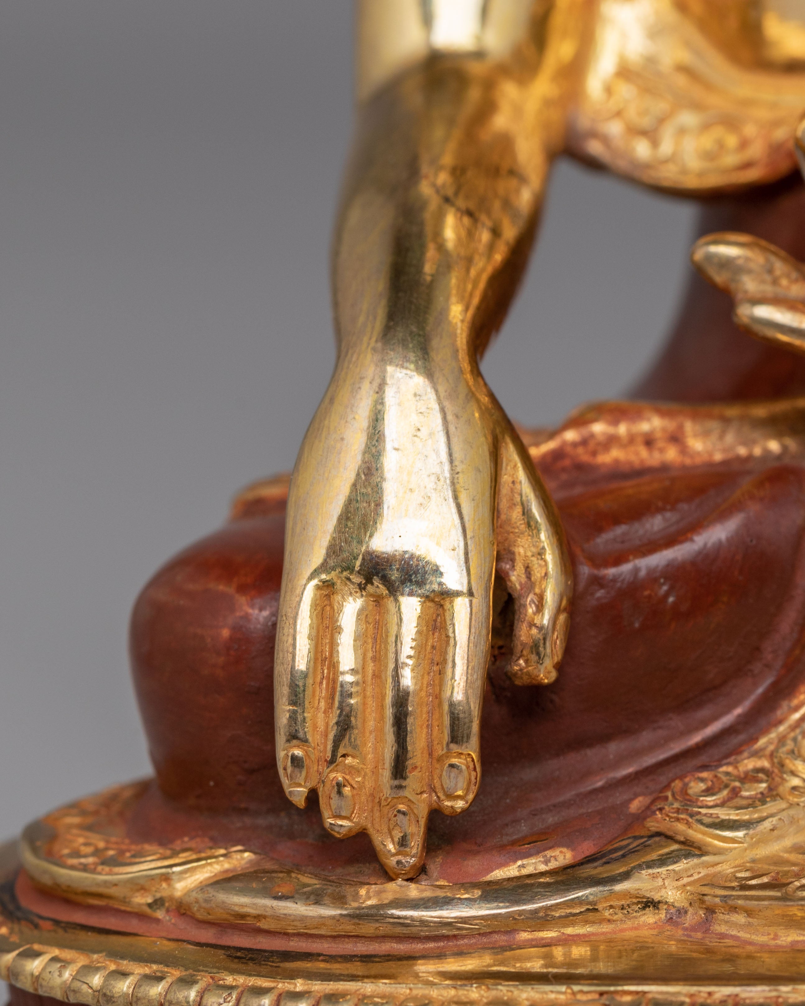 Shakyamuni Buddha Mindful Peace Statue | A Symbol of Inner Calm and Spiritual Awakening