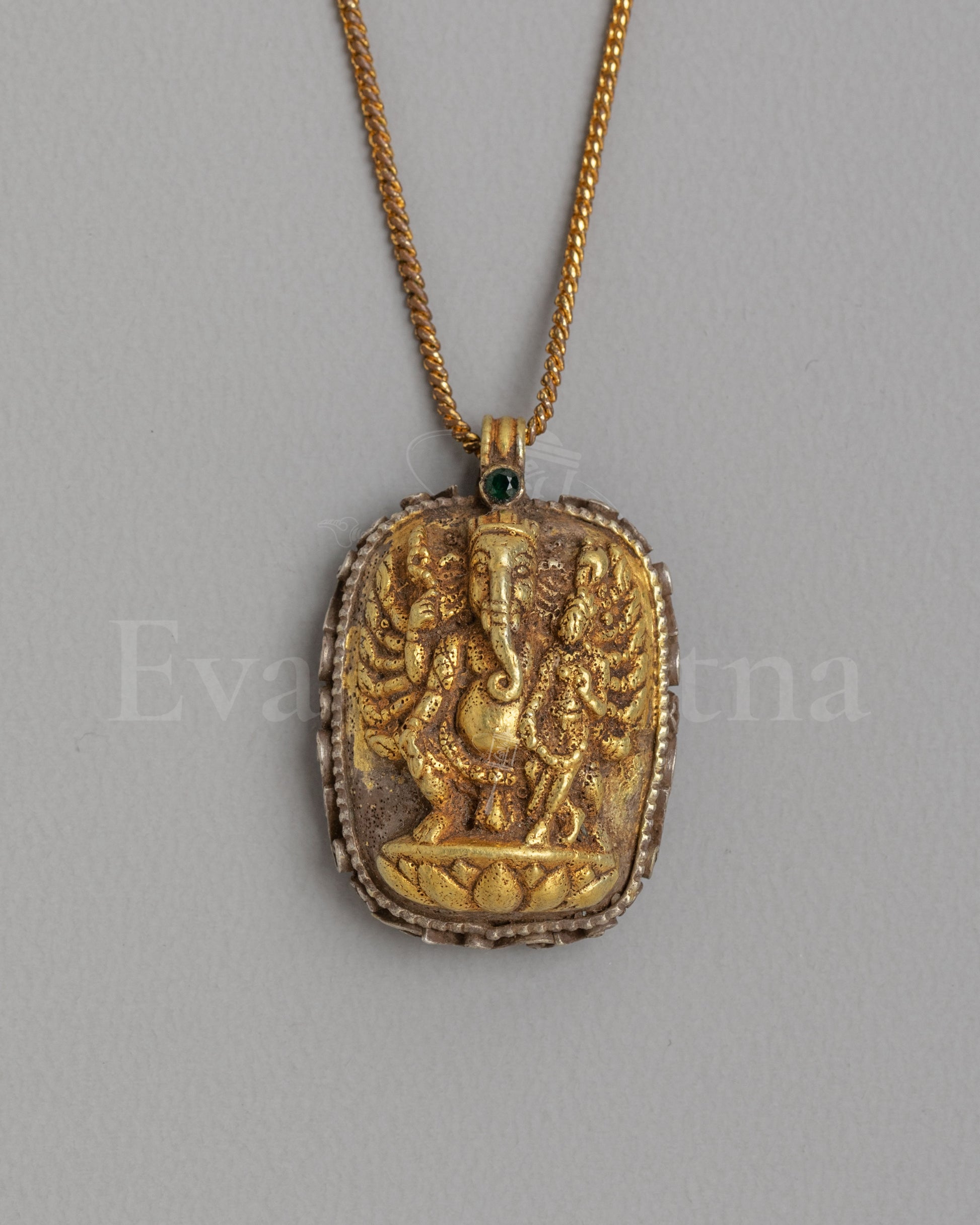 Maha Rakta Ganesha Locket