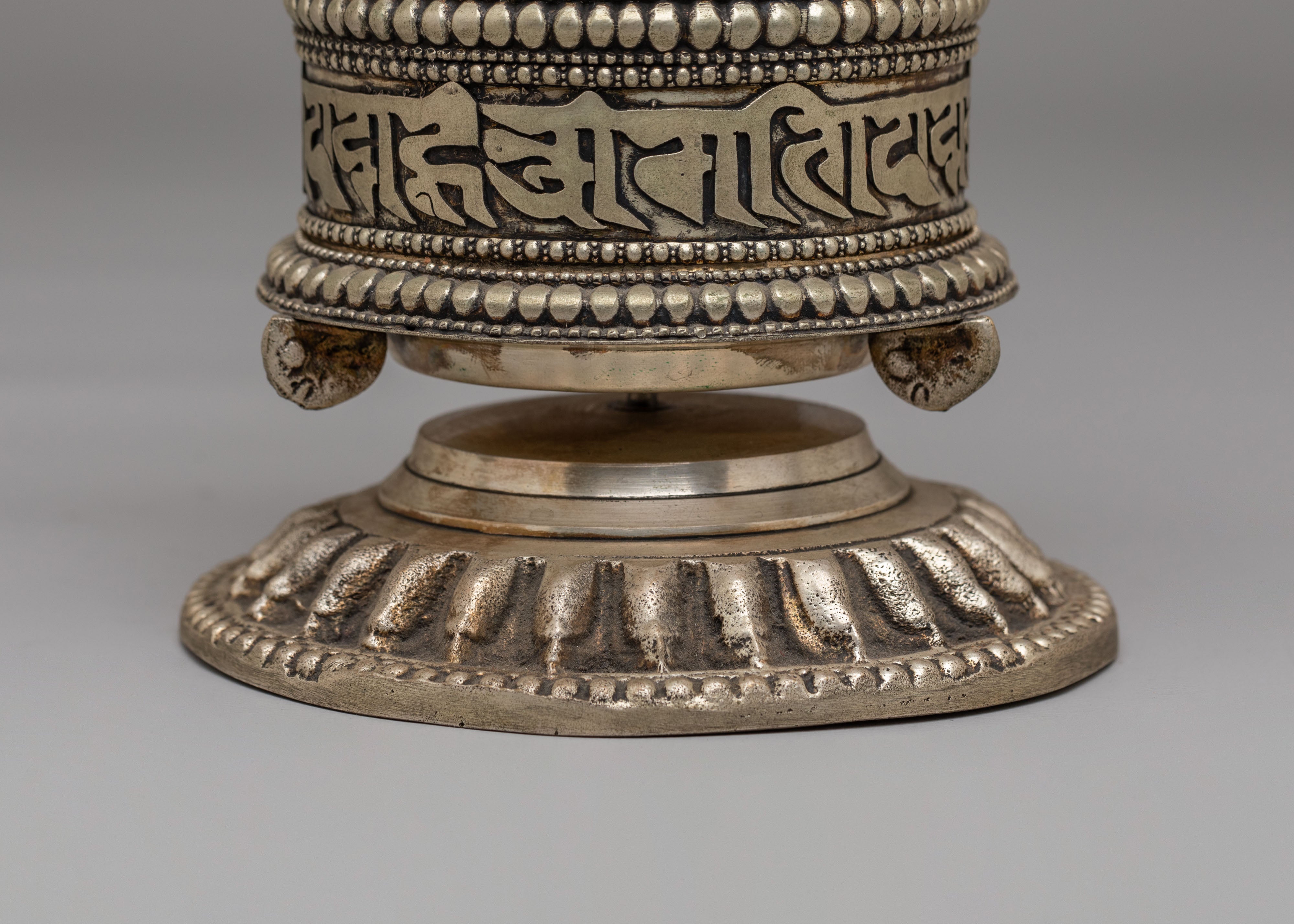 Tibetan Ritual Prayer Wheel | Perfect for Meditation and Spiritual Practices