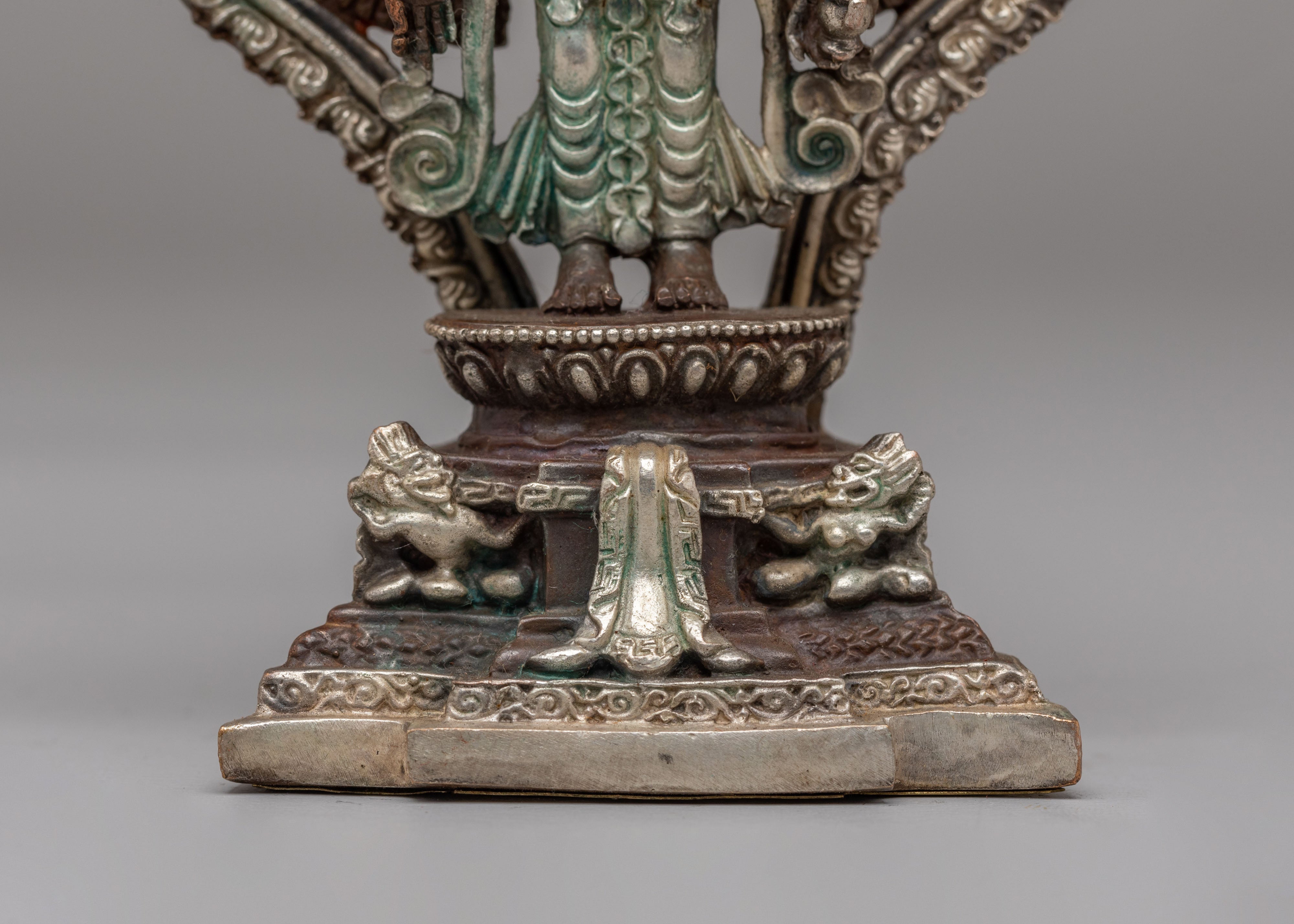 Tibetan Thousand-Armed Chenrezig Statue | Buddhist Altar Decor