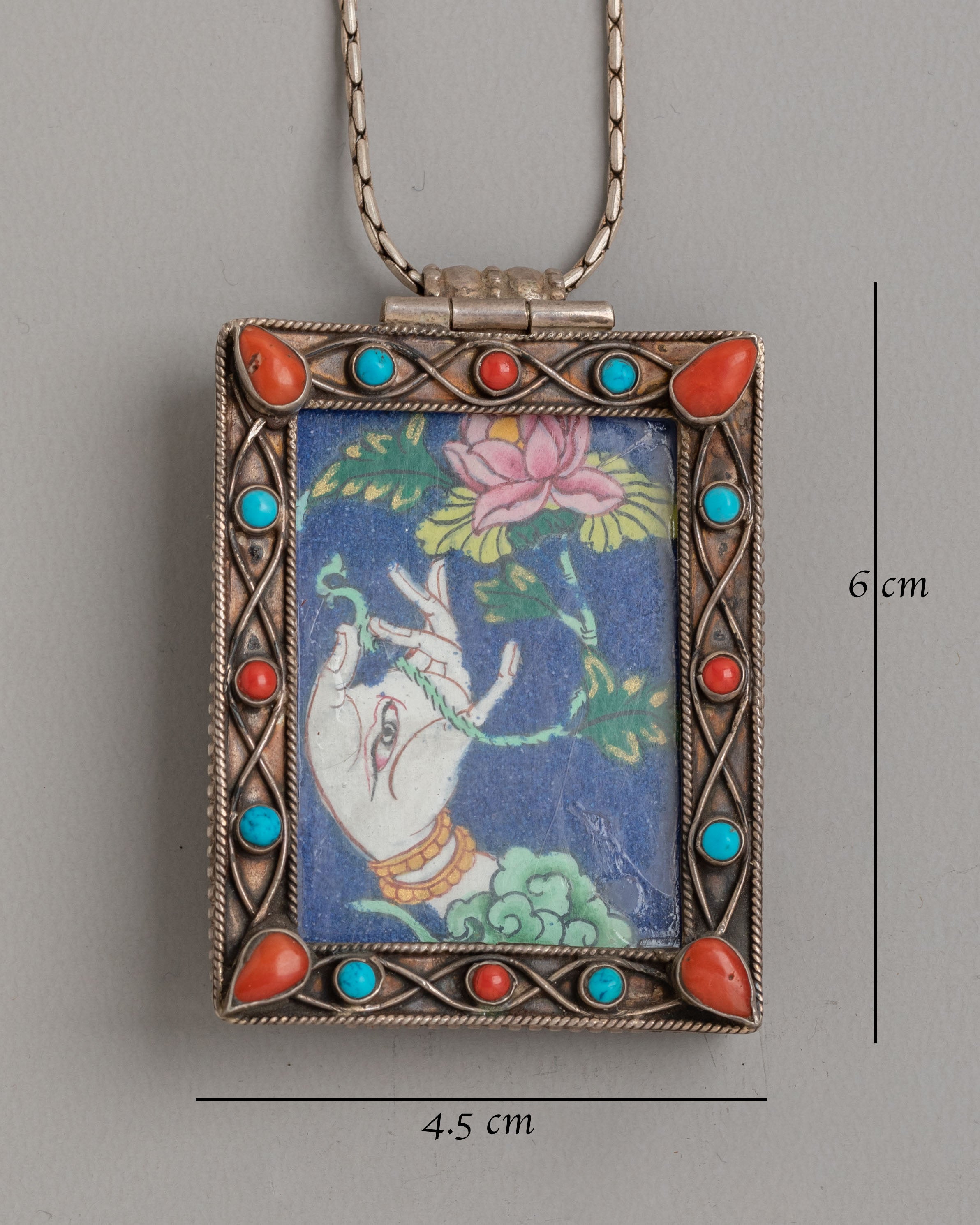 White Tara Hand Locket | Healing Buddhist Amulet