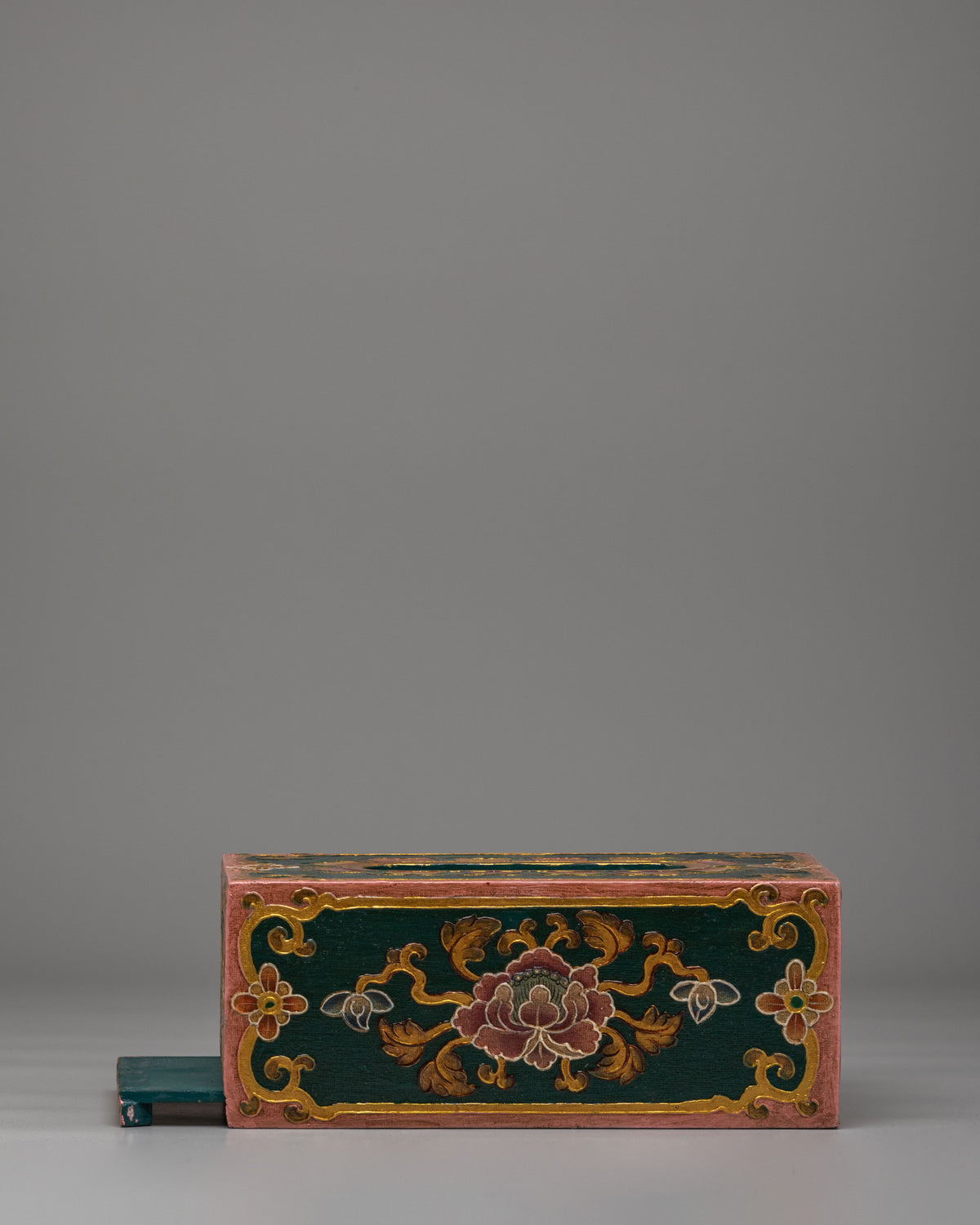 Traditional Tissue Holder | Spiritual Altar Decor