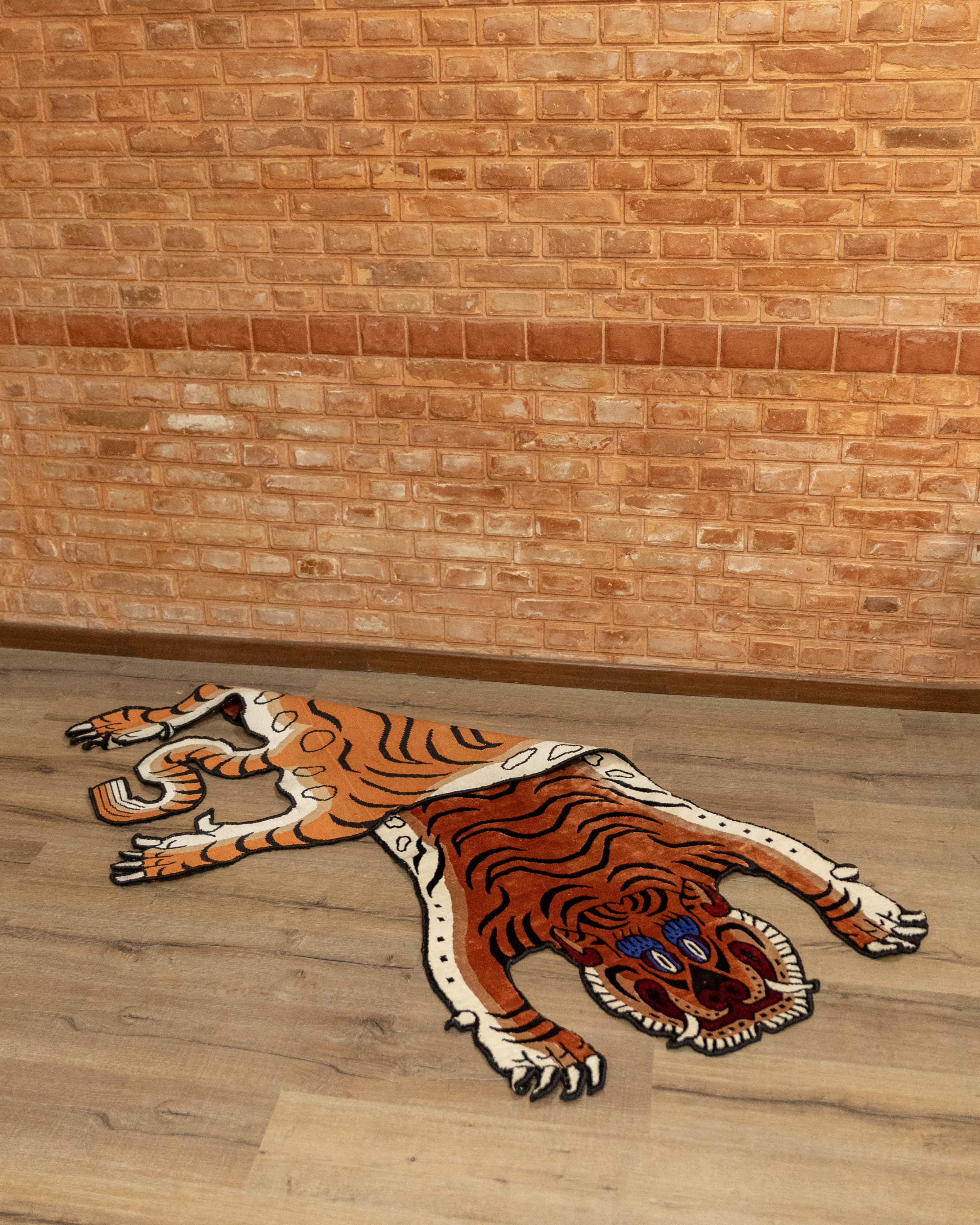 Handwoven Boho Style Tiger Rug | Tibetan & New Zealand Wool with Viscose Accents